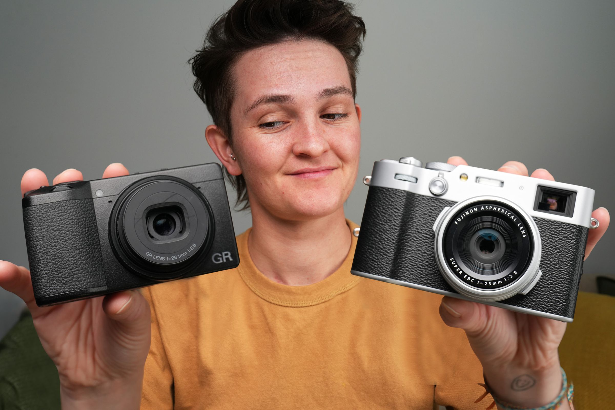 Fujifilm x100VI vs. Ricoh GR IIIx: battle of the best point-and-shoot
