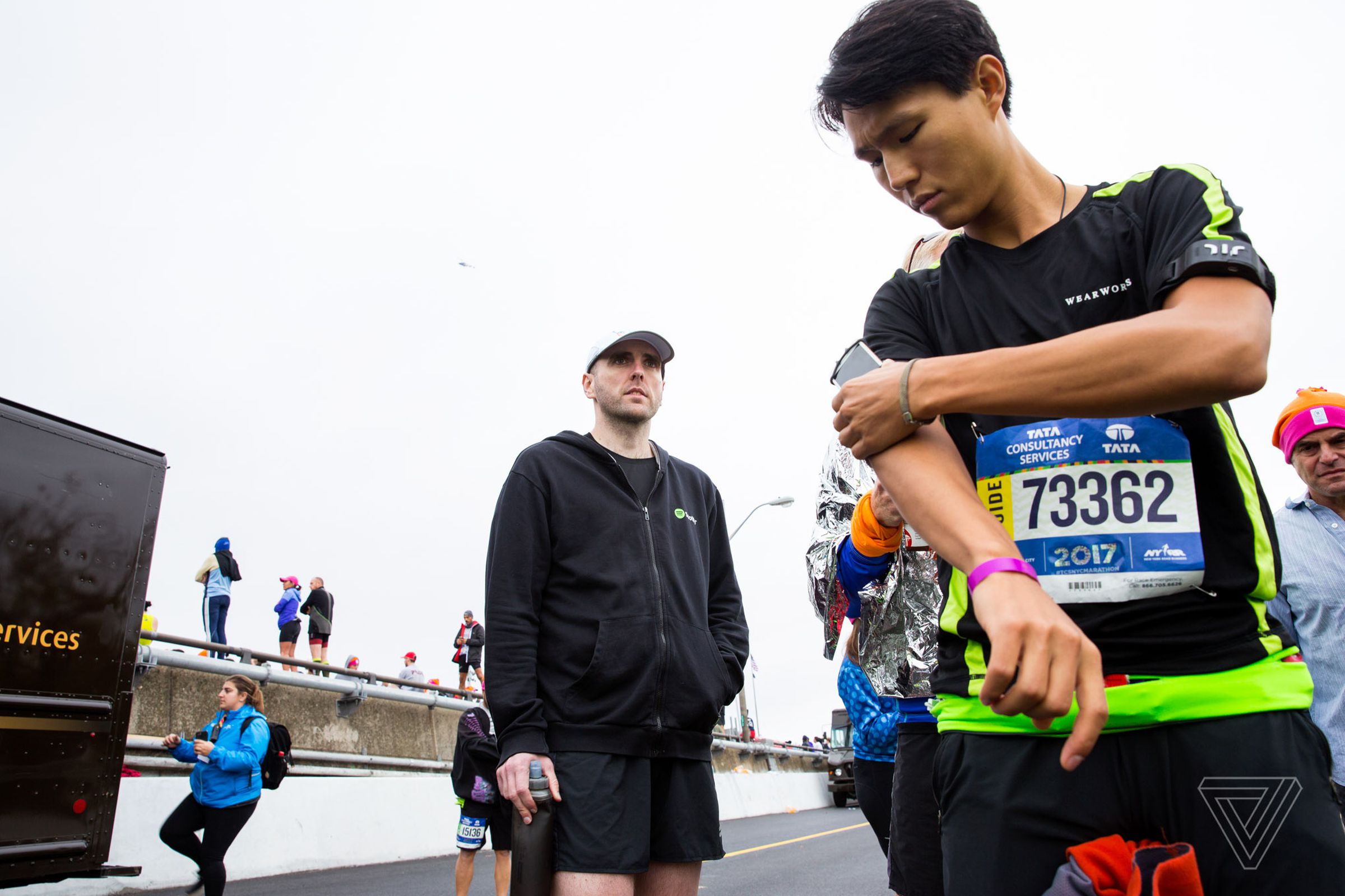 WearWorks co-founder Kevin Yoo adjusting the equipment prior to the race