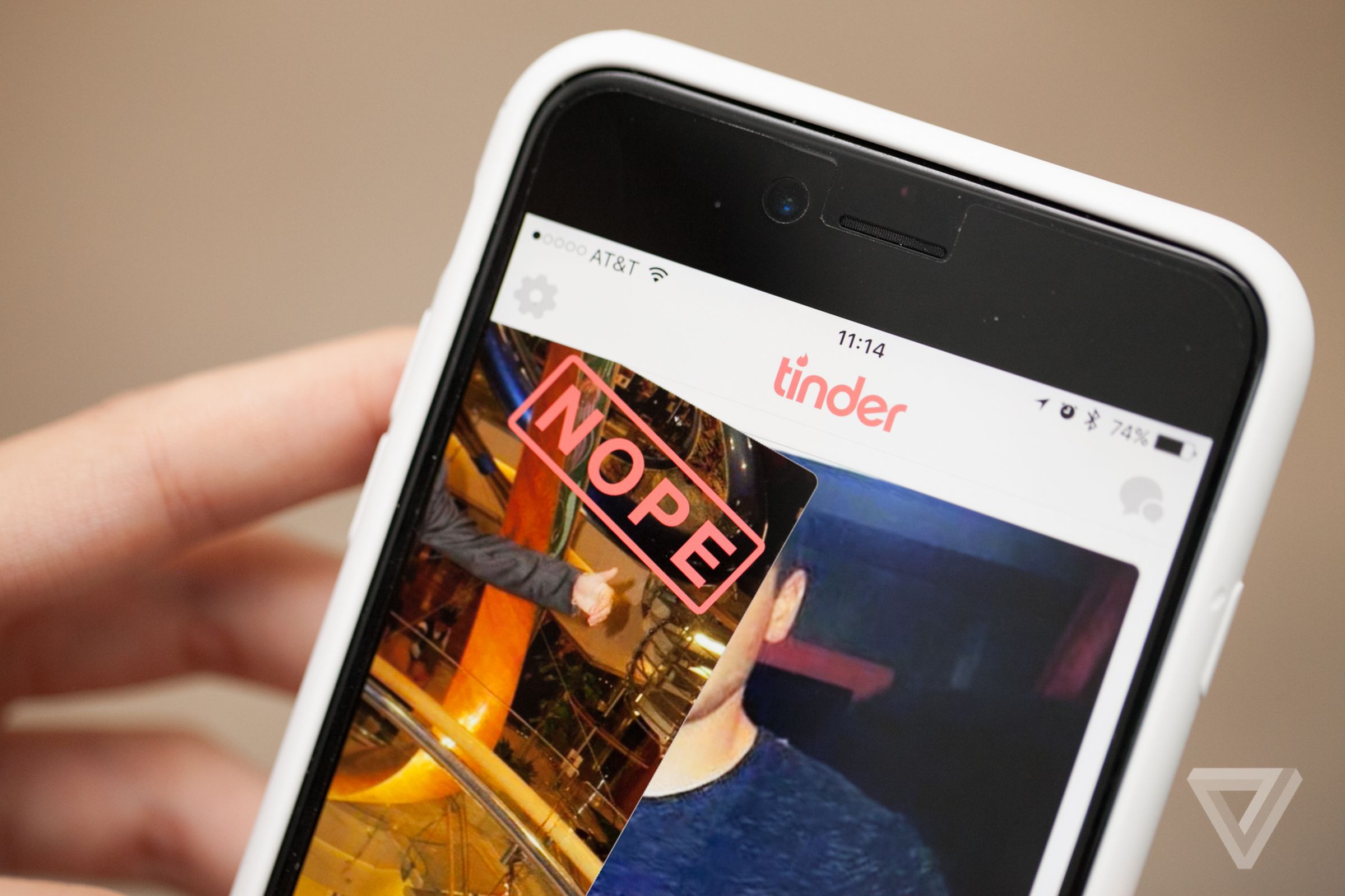 Tinder-app-stock-Dec2015-verge-06