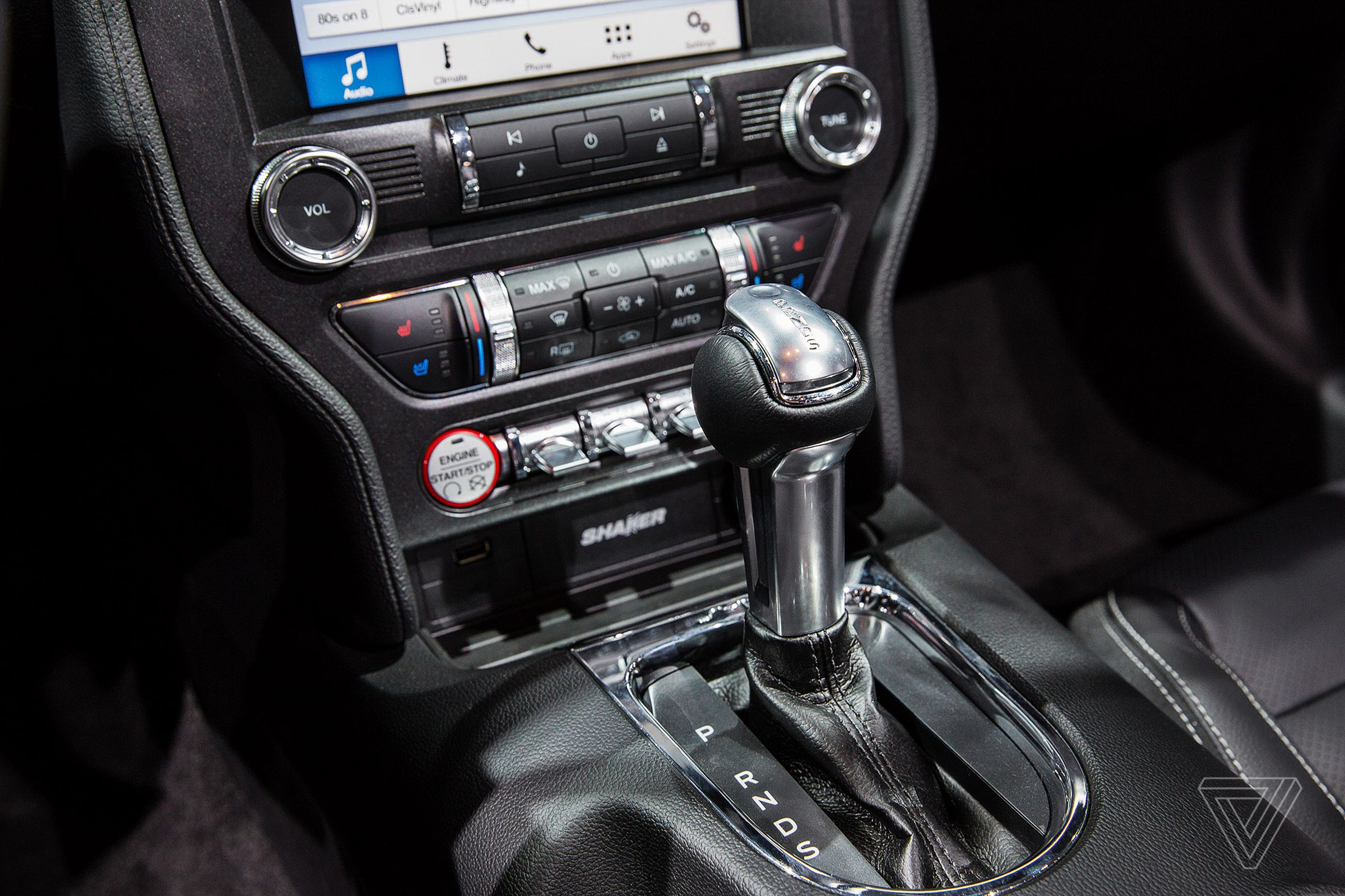 The 2017 Ford Mustangs gear shifter resurrects a vintage design with a modern twist.