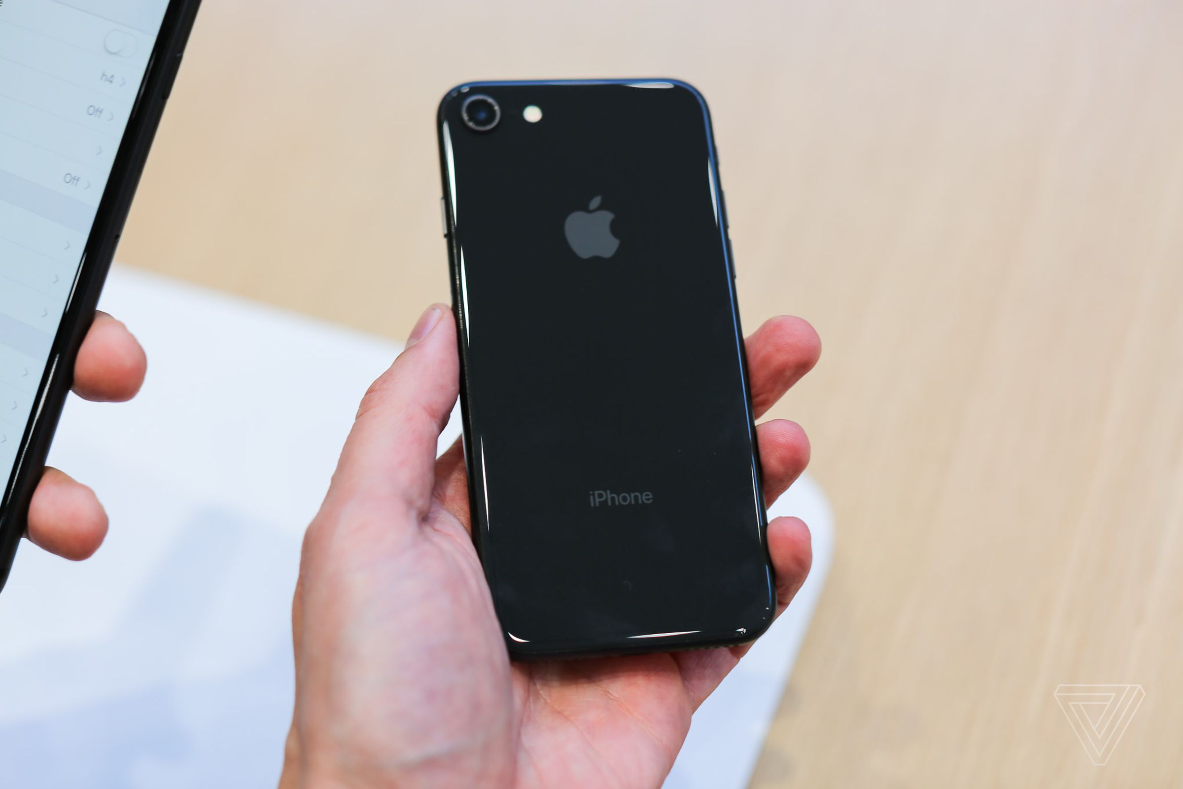 Модель iphone 8. Iphone 8 Black. Айфон 8 Space Gray. Iphone 8 фото. Iphone 13 черный.