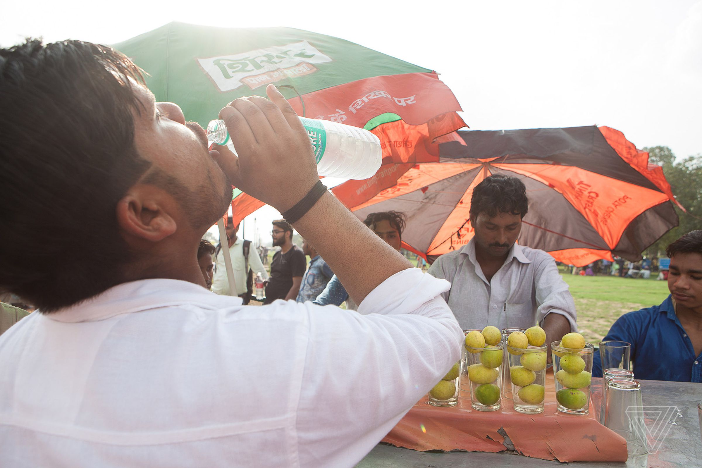A drink vendor on a hot day in New Delhi.