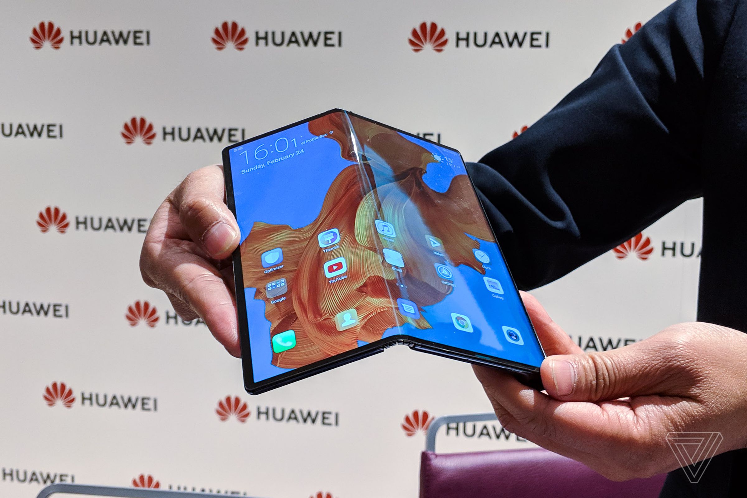 Huawei Mate X at MWC 2019.