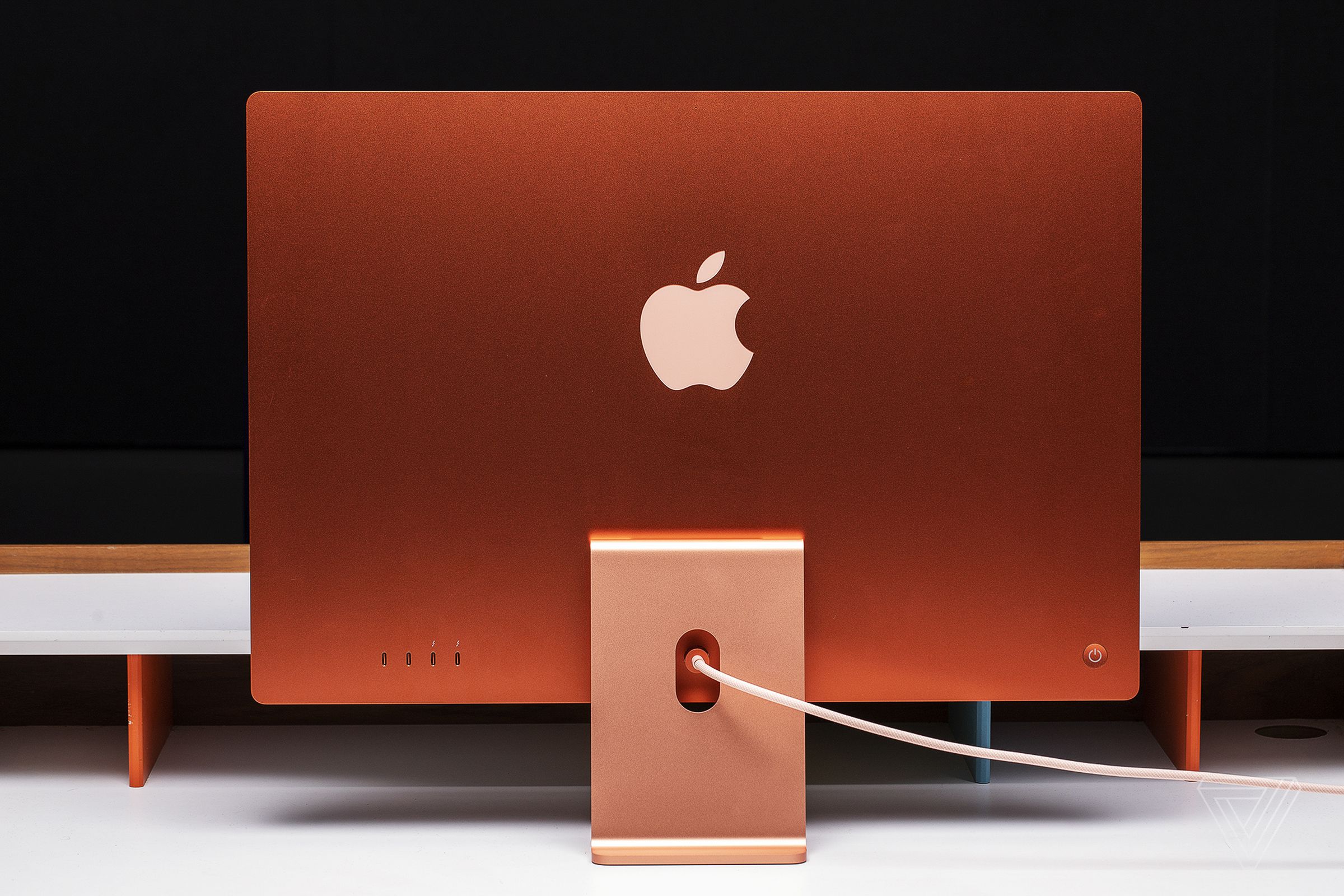 A photo of Apple’s 24-inch iMac on a desk.