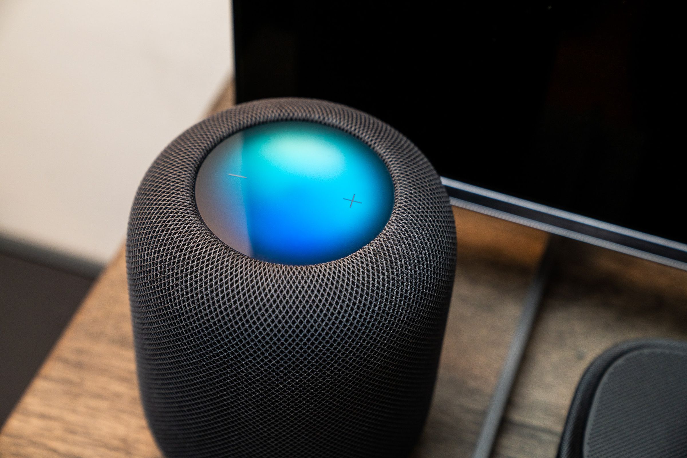 Apple could release HomePod with 7-inch panel early next year, says analyst