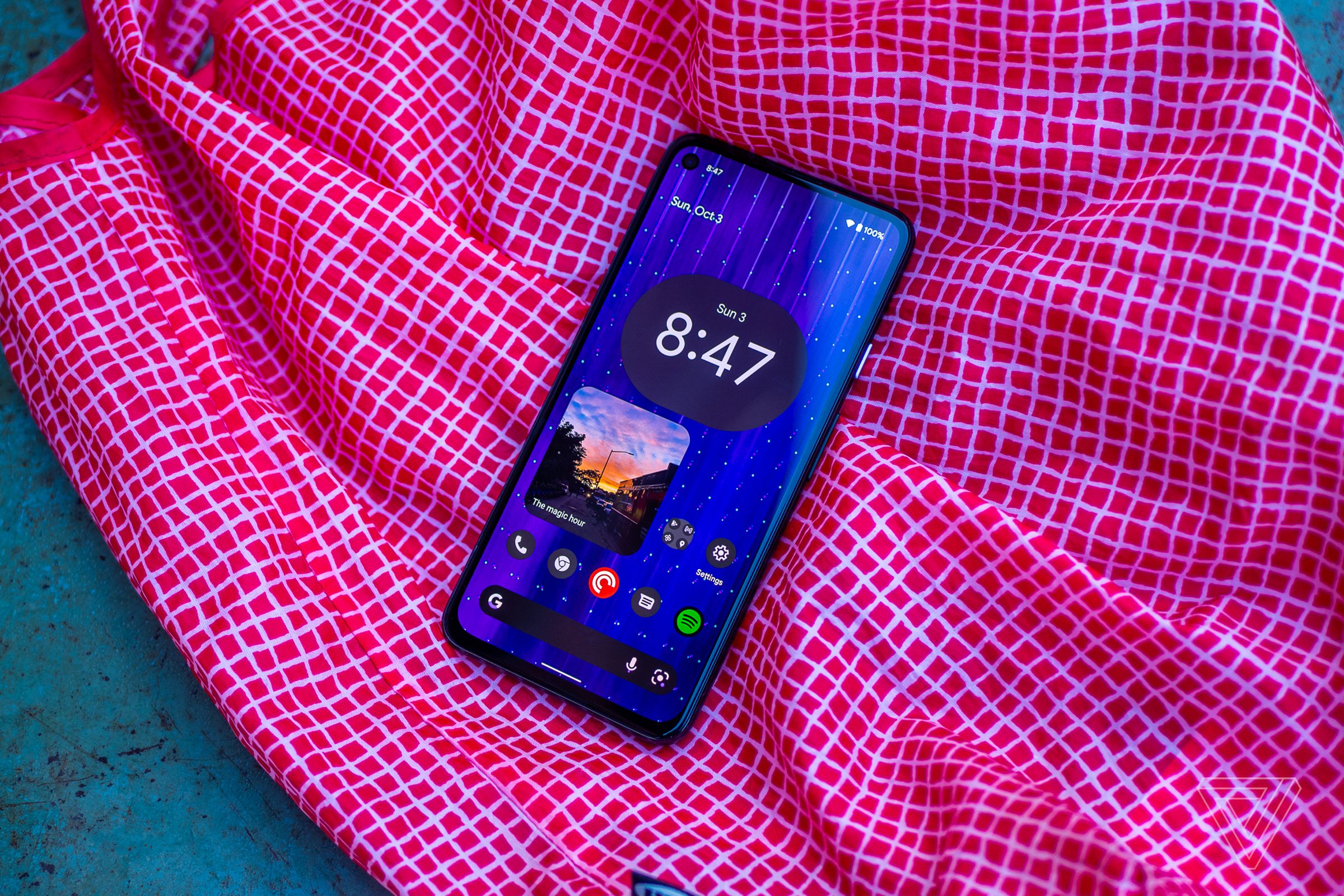 Android 12 beta running on a Pixel 4A 5G
