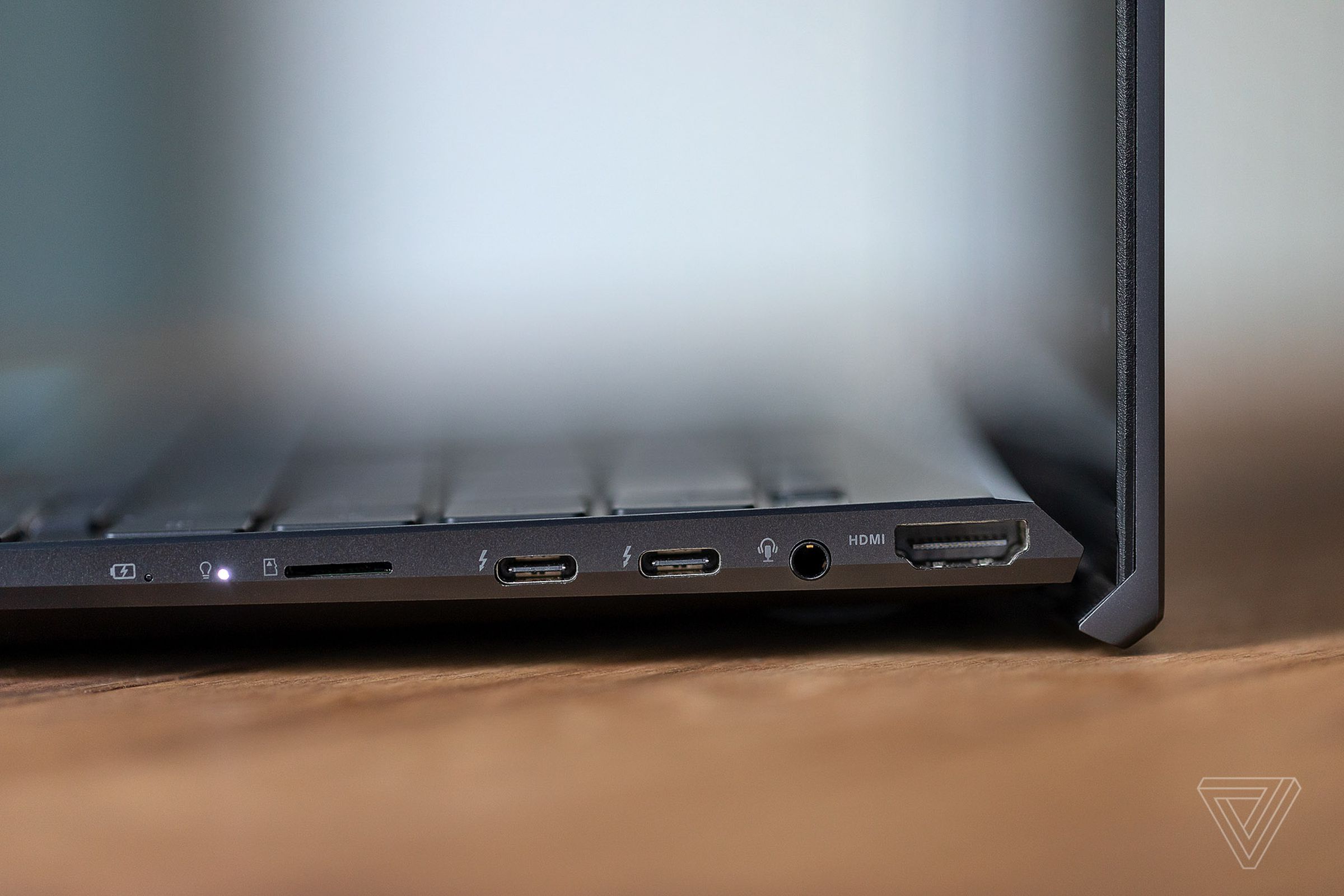 The ports on the left side of the Asus Zenbook 14X OLED.