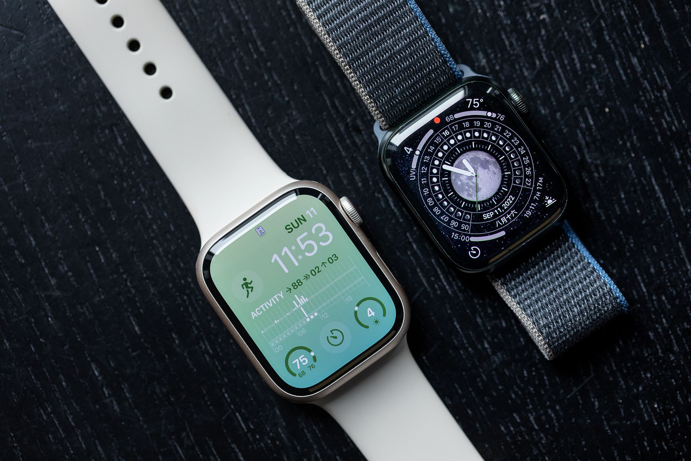The 45mm Series 8 in Starlight, and the 41mm Series 7 in green.