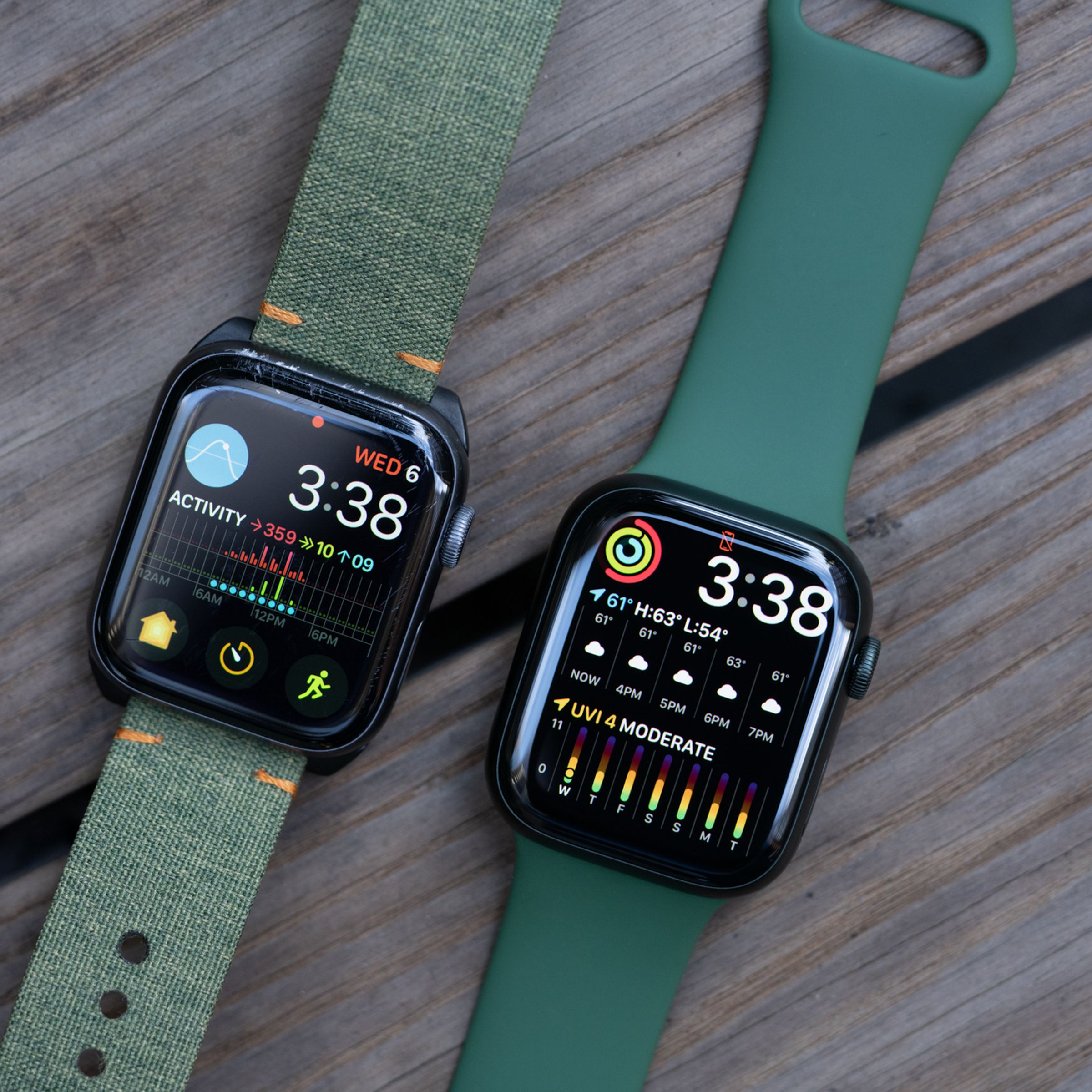 The Modular Duo face lets the Series 7 (right) have two full-width complications.