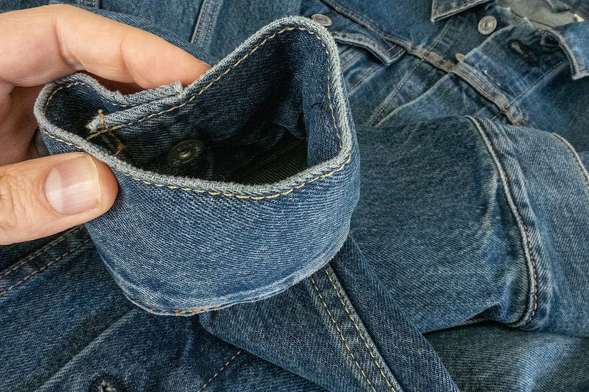 Google’s Project Jacquard is available on new Levi’s jackets - The Verge