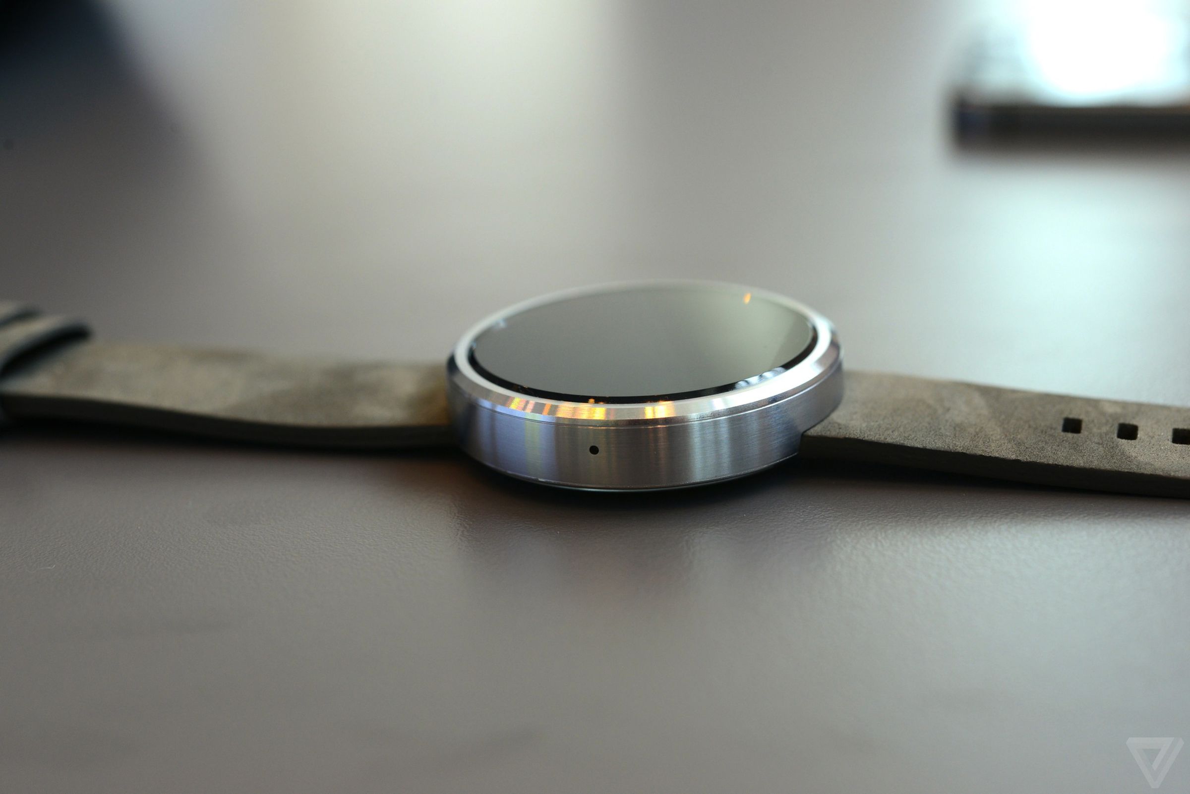 Moto 360 hands-on pictures