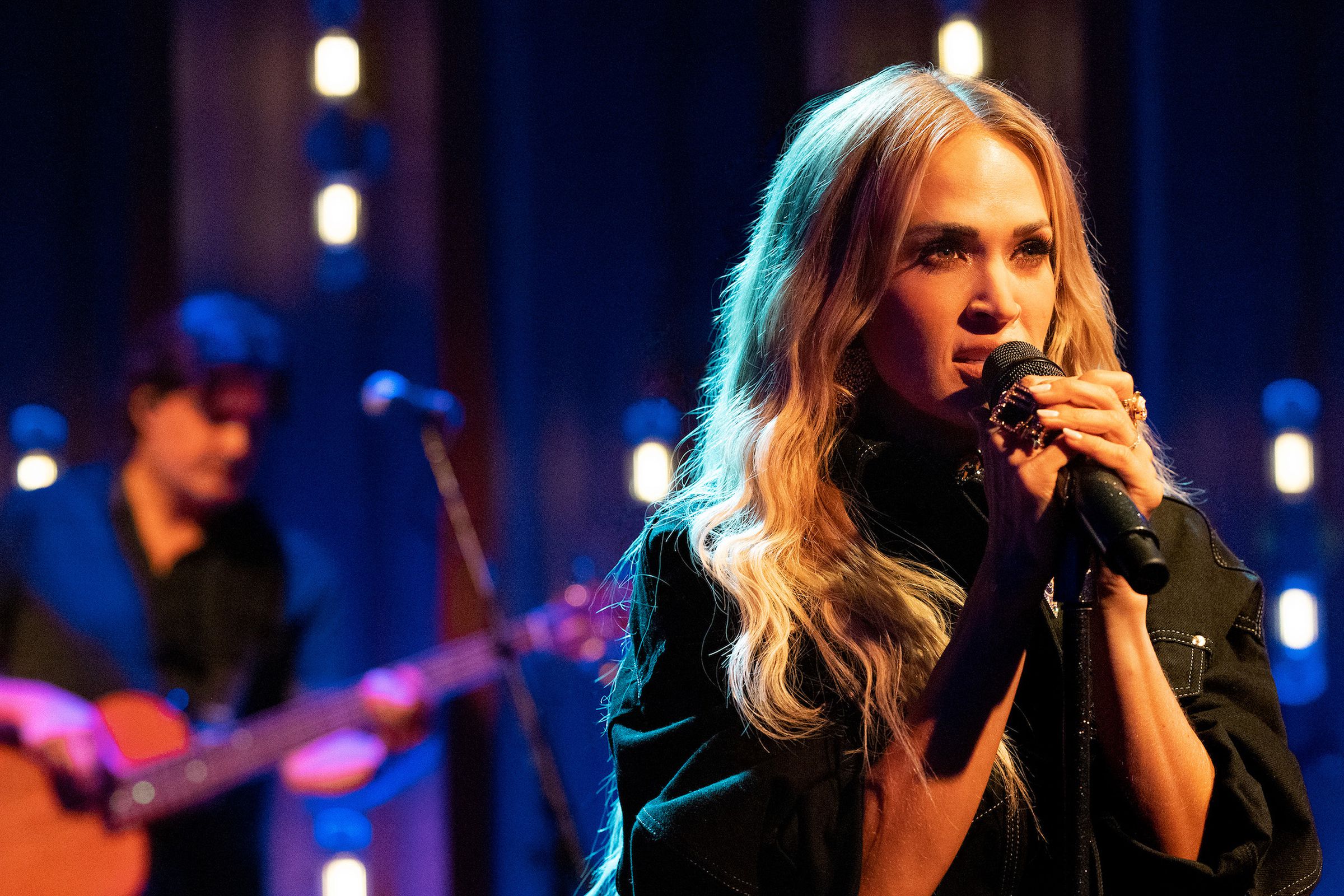 Carrie Underwood’s Apple Music Sessions performance is available now.