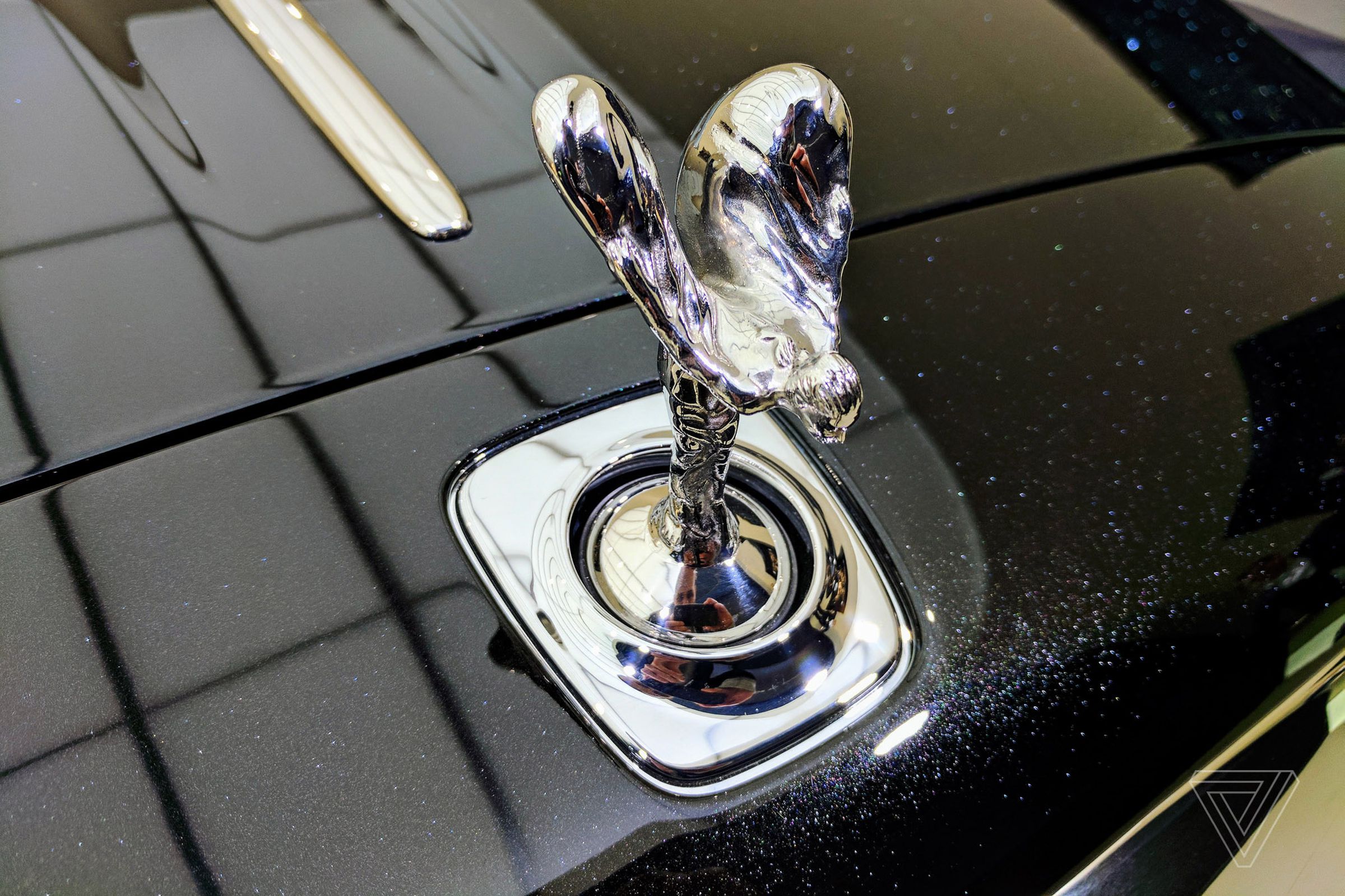 Rolls-Royce Ghost with diamond dust in the paint