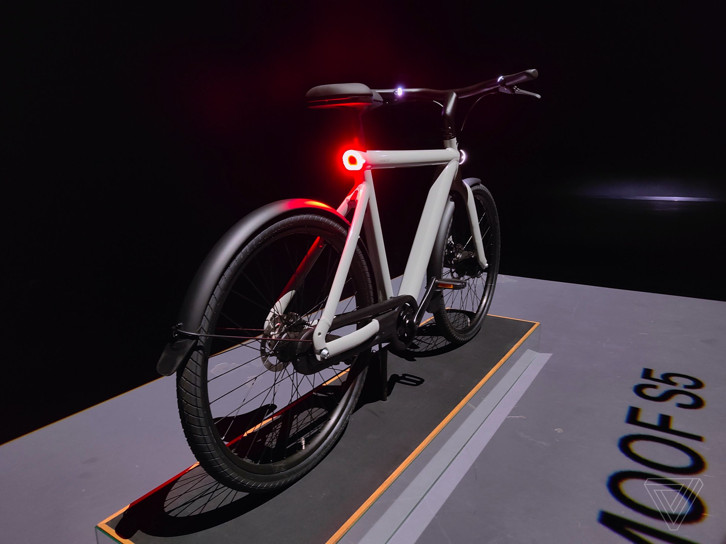 A brighter and slightly redesigned rear light and new Halo Rings make the bike more visible.
