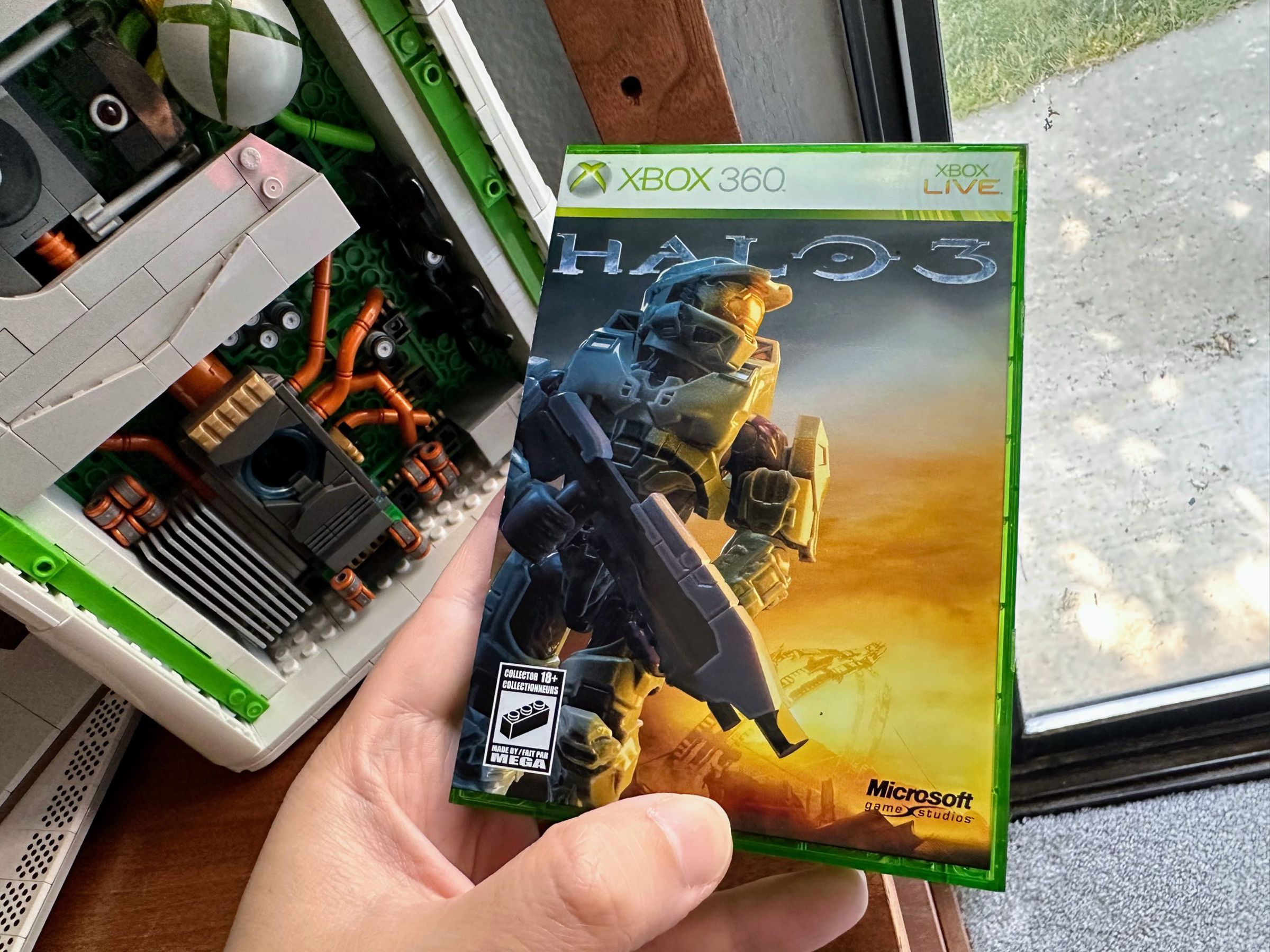 The bright, translucent case for <em>Halo 3</em> even comes with printed cover art, which is a nice extra touch.