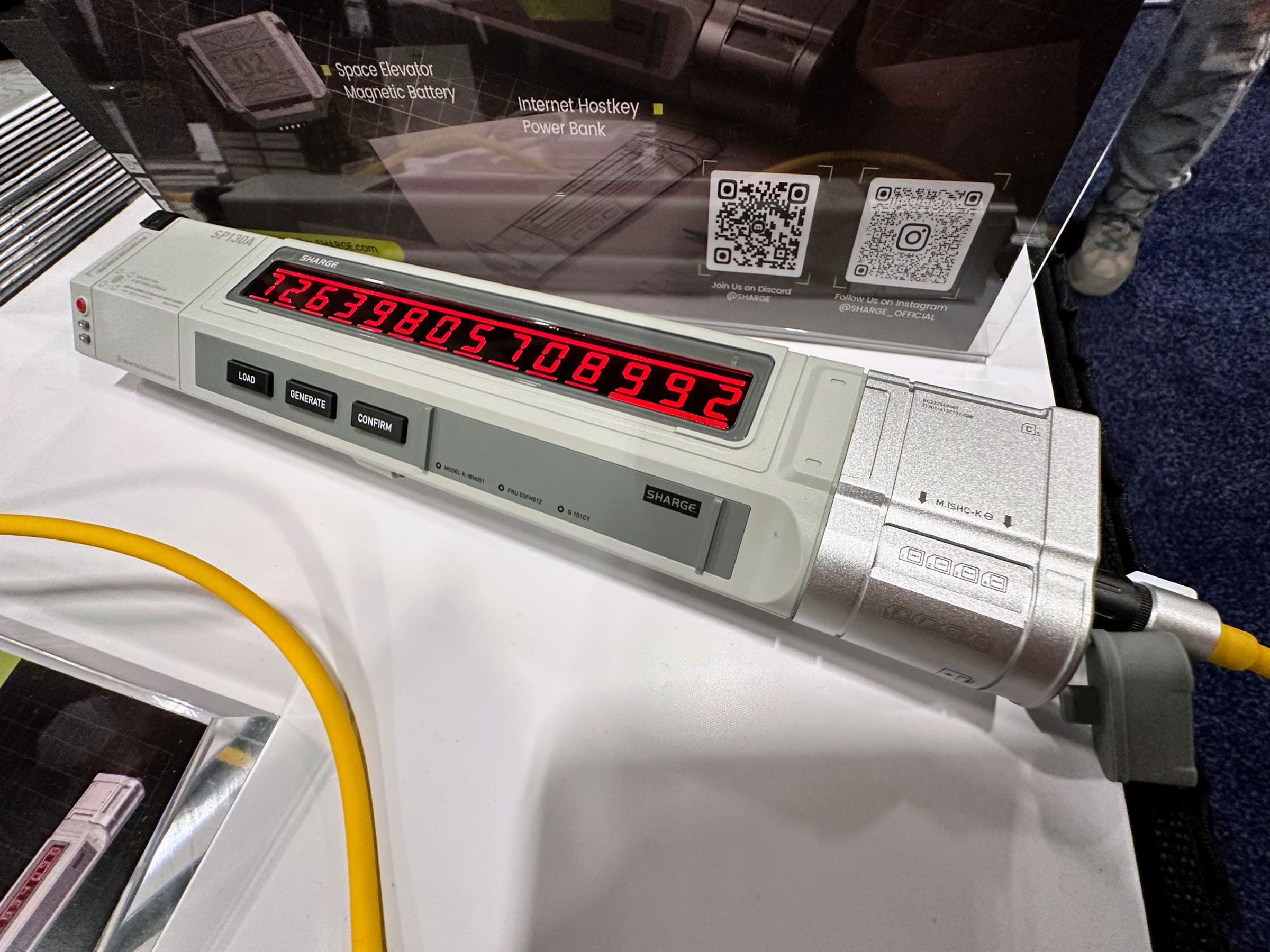 <em>Bet you haven’t seen a battery like this — it’s straight out of sci-fi film The Wandering Earth 2, and tops out at a 72Wh capacity. The buttons either show actual output on the screen, or a list of “passcodes” from the movie.</em>