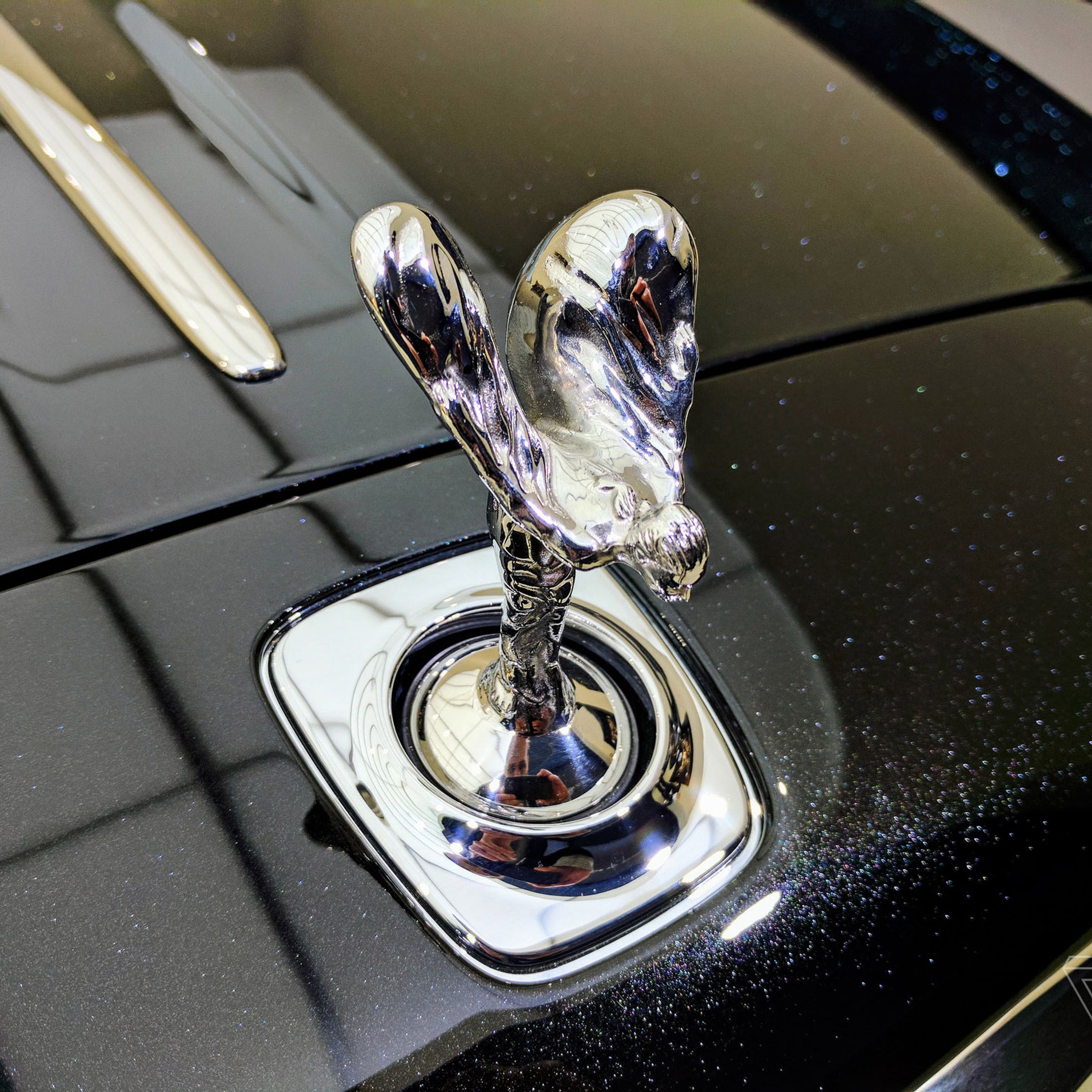Rolls-Royce Ghost with diamond dust in the paint