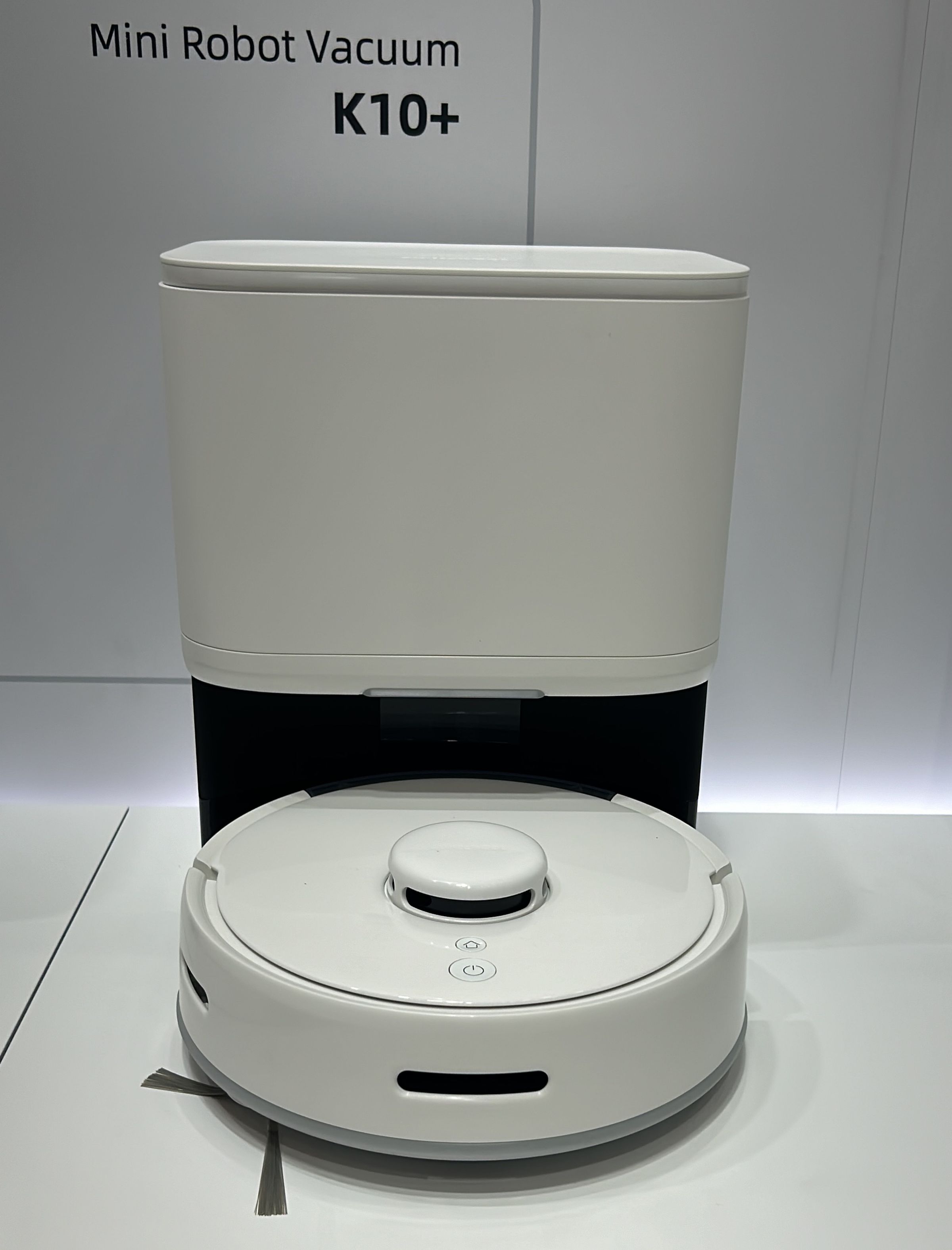 The Switchbot K10 Plus is a compact robot vacuum that will support Matter.