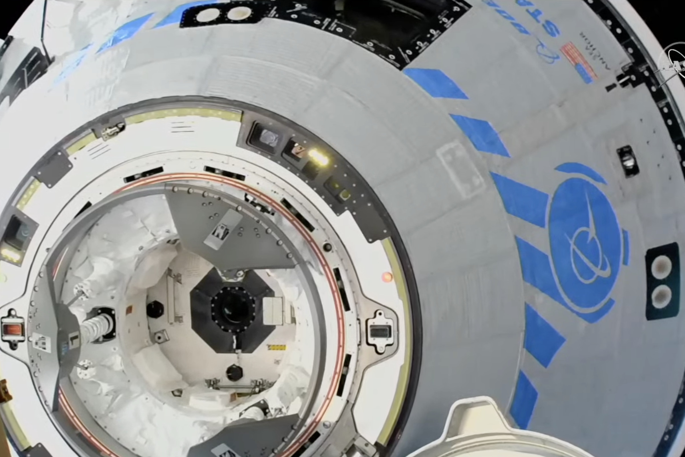 Boeing’s Starliner coming in for docking, as seen from the International Space Station