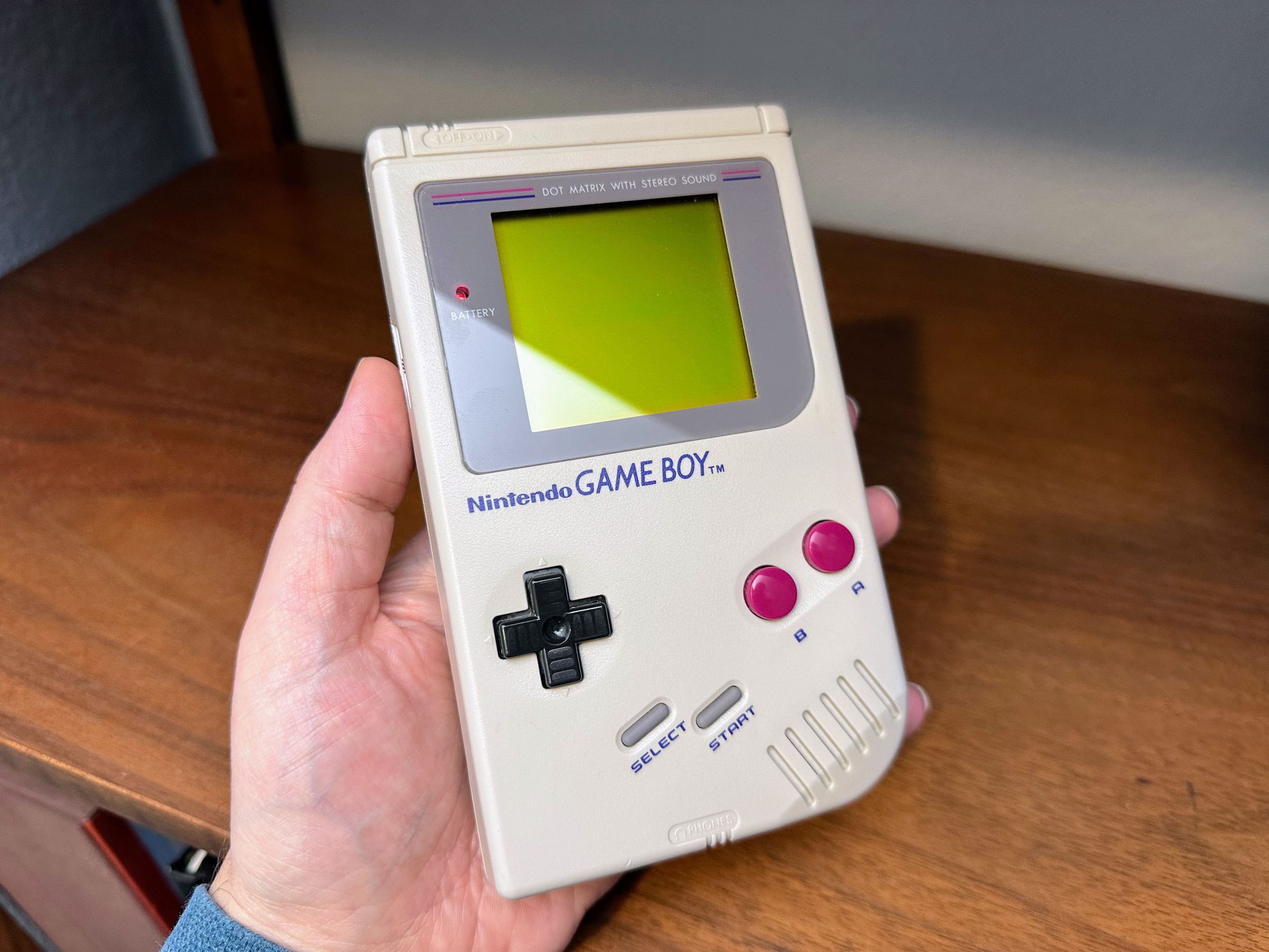 <em>A real Game Boy for comparison.</em>