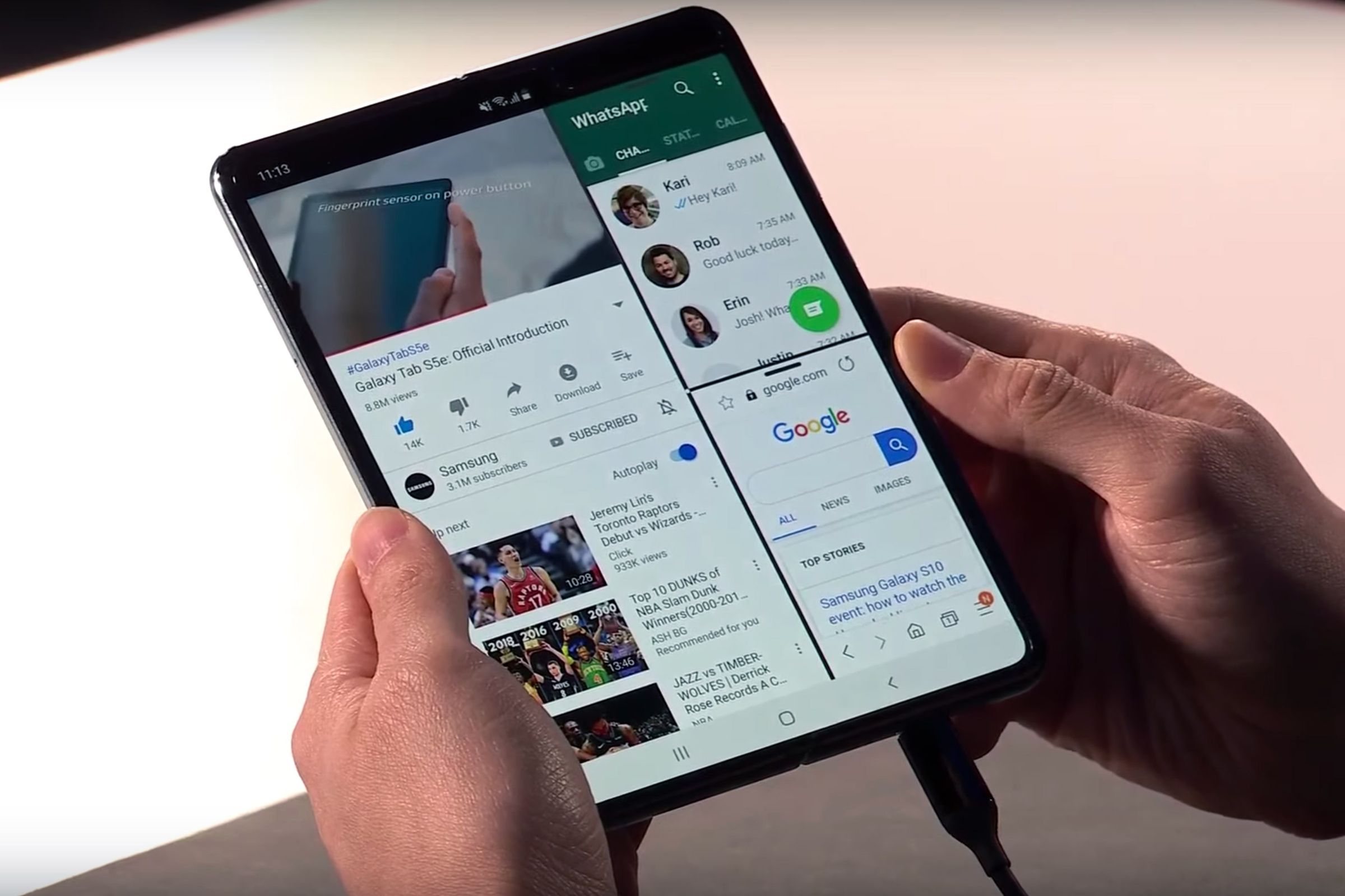 Samsung’s three-app multitasking on the Galaxy Fold.