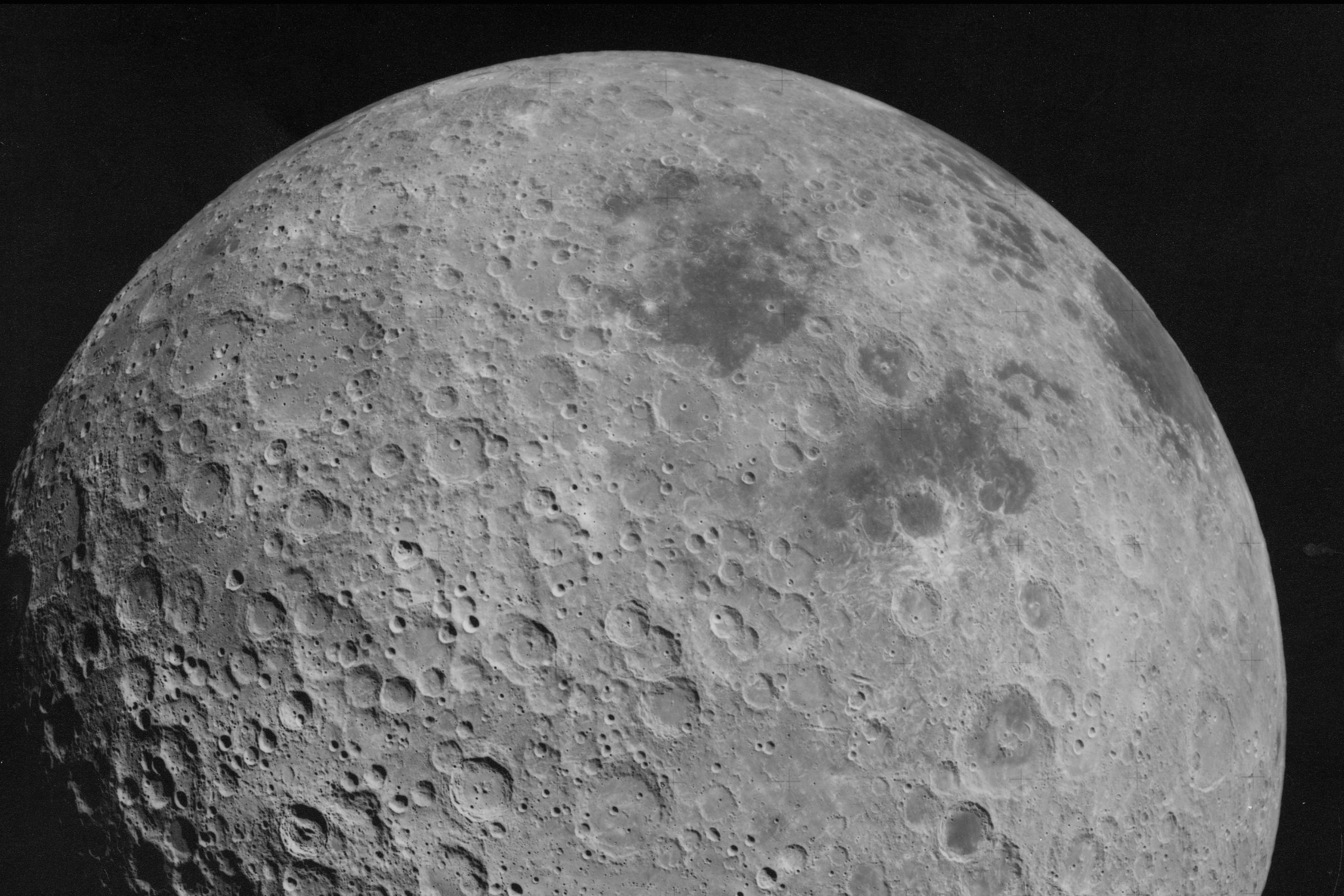 Падает ли луна. Поверхность Луны. Луна вблизи. Поверхность обратной стороны Луны. Луна фото из космоса.