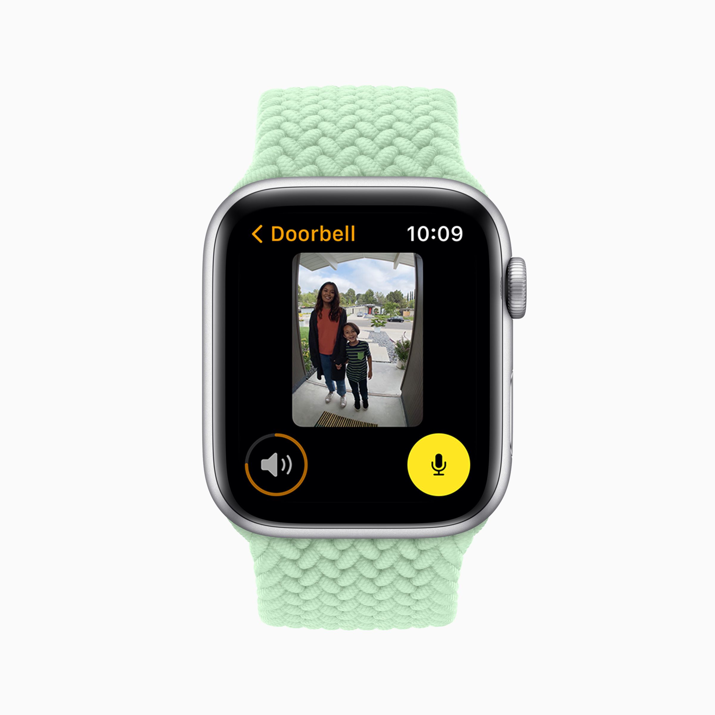 A new software update for Apple Watch lets you view your HomeKit doorbell camera feed on your watch screen.