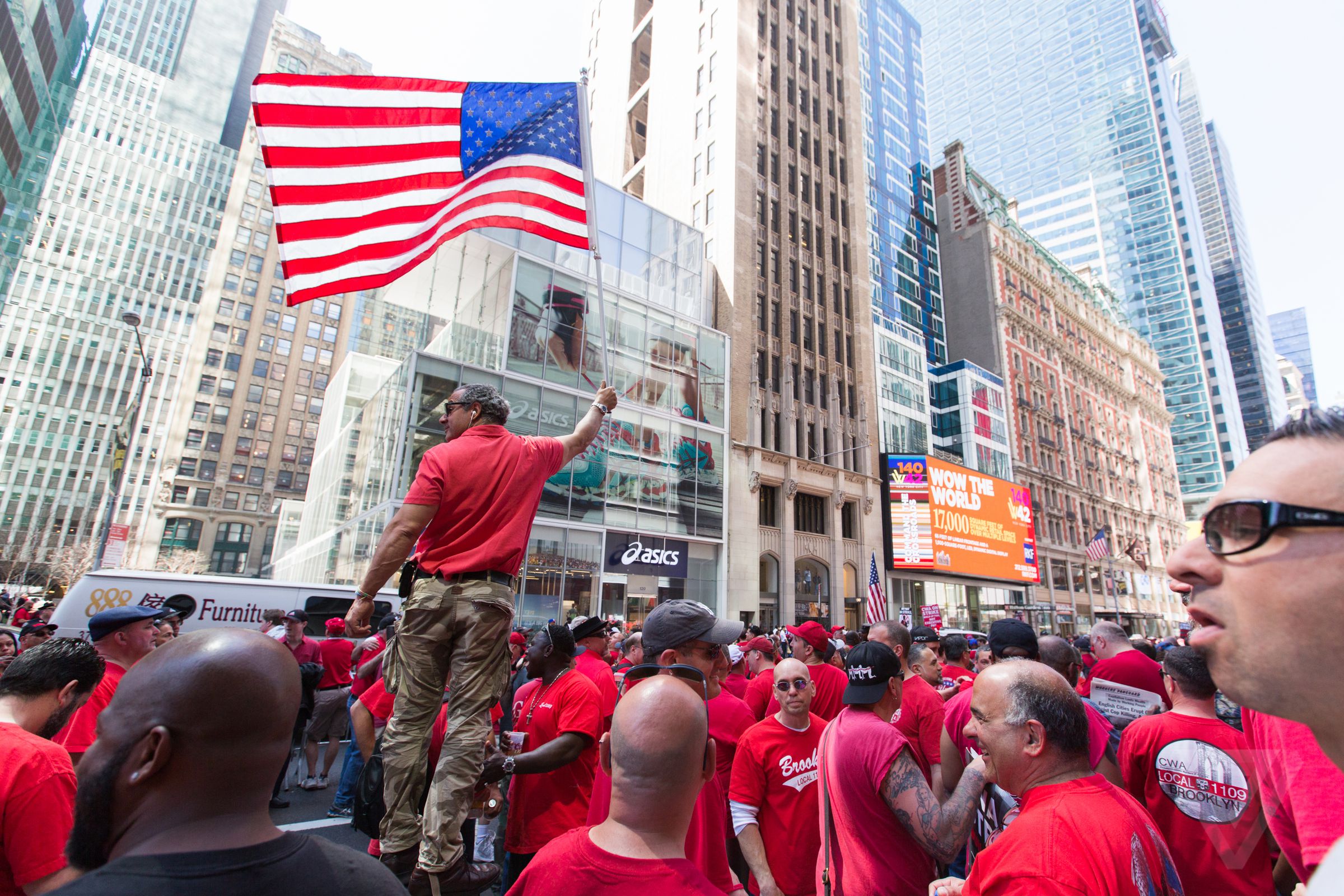 Verizon workers strike in New York City