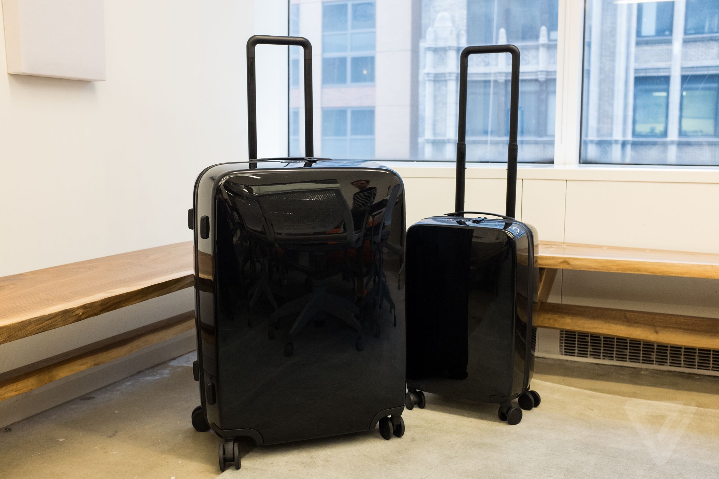 Raden smart luggage photos