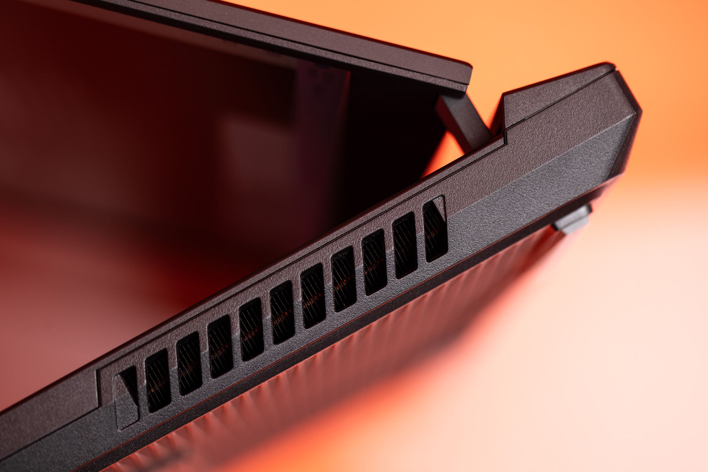 The vent on the right side of the Asus ROG Strix Scar 17.