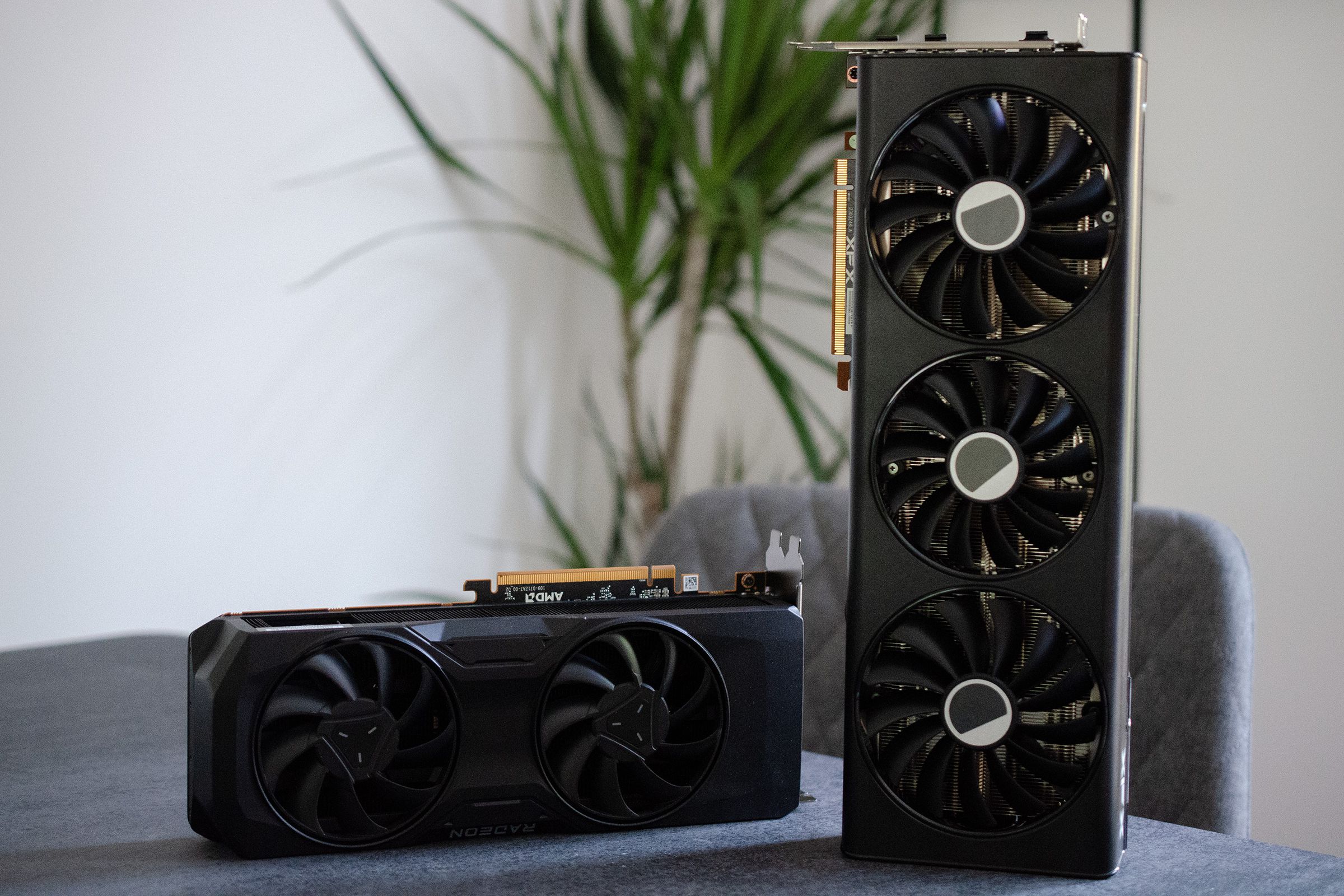 AMD is filling out the RDNA 3 lineup with the RX 7700 XT and 7800 XT.