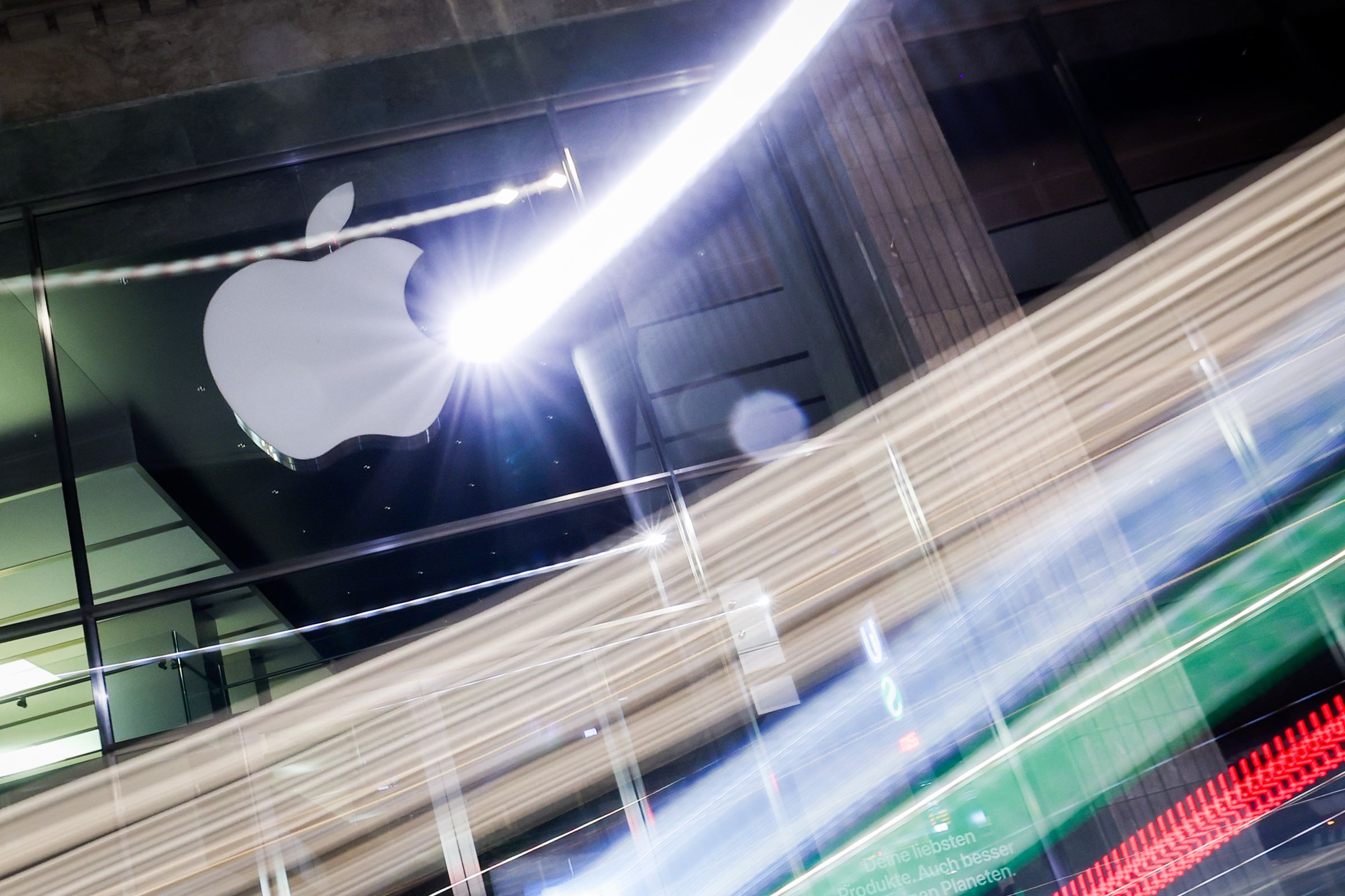 Apple is making progress cleaning up its dirty supply chain
