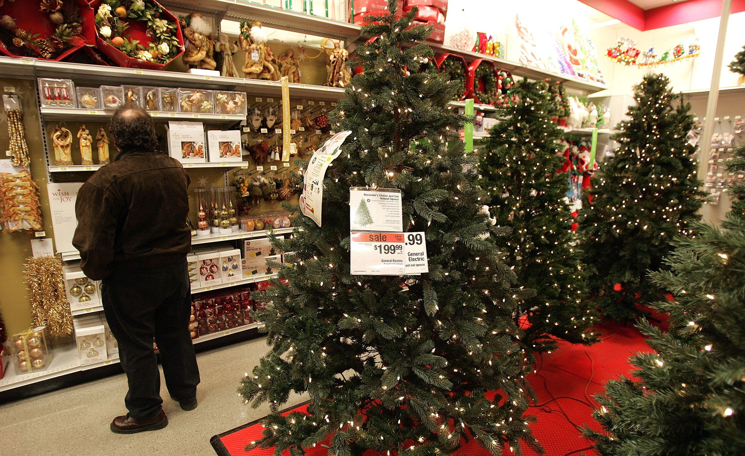 Sears Restores 'Merry Christmas' Signs After Protests