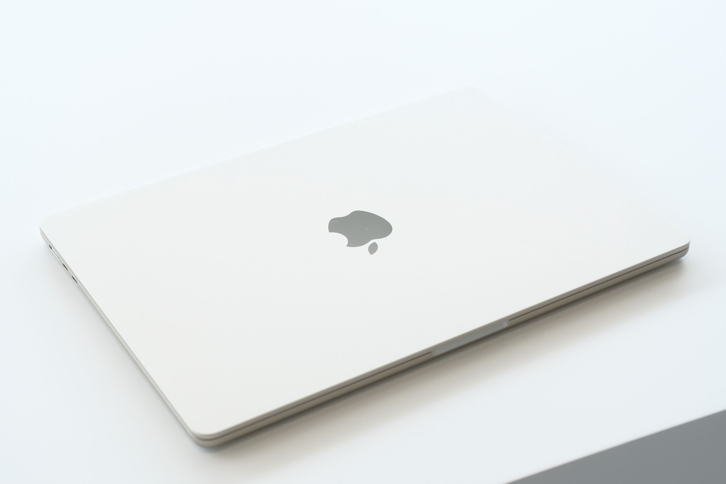 The MacBook Air closed, seen from above.
