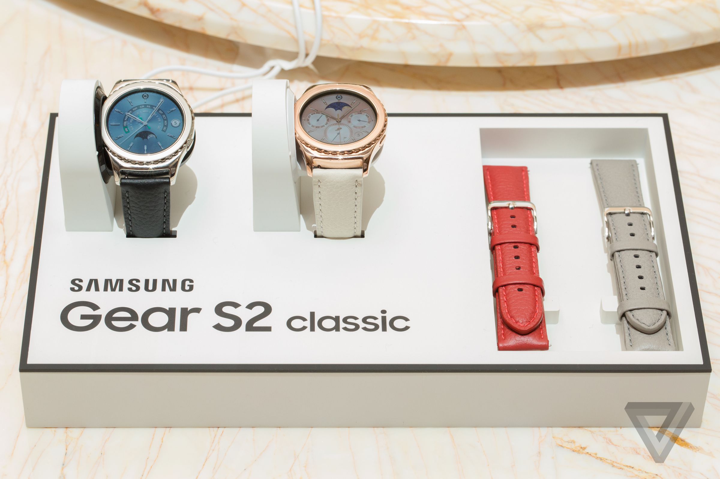Samsung's gold and platinum Gear S2 Classic