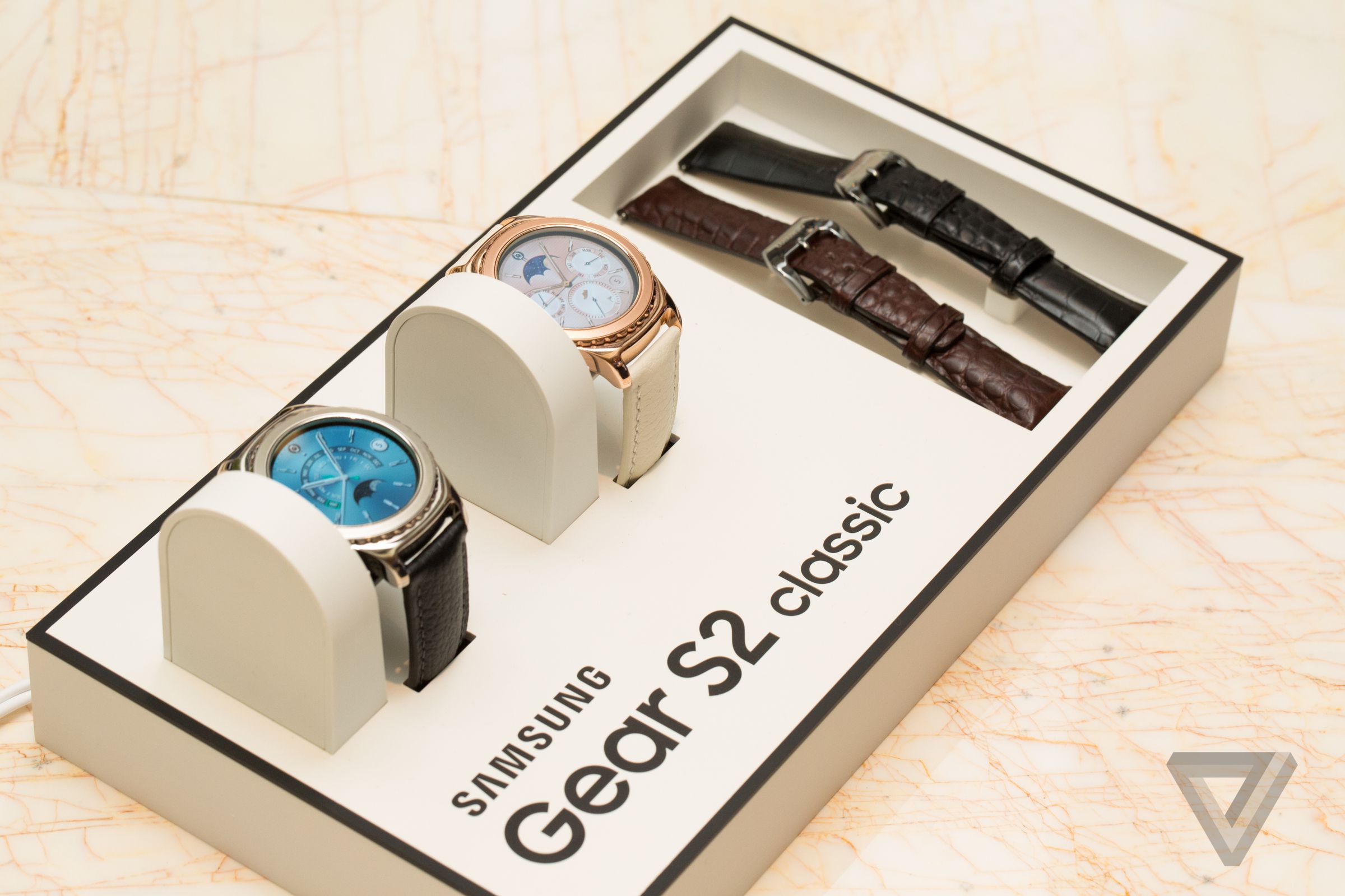 Samsung's gold and platinum Gear S2 Classic