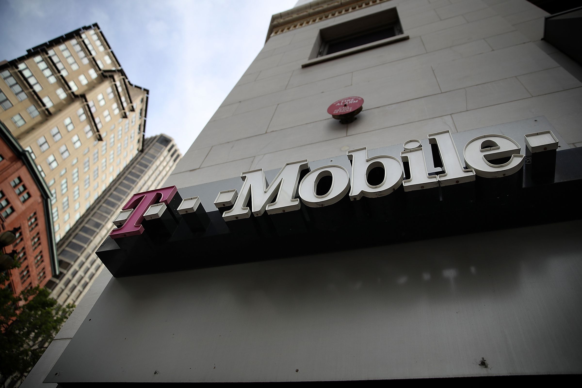 T-Mobile Announces First Quarter Earning Results