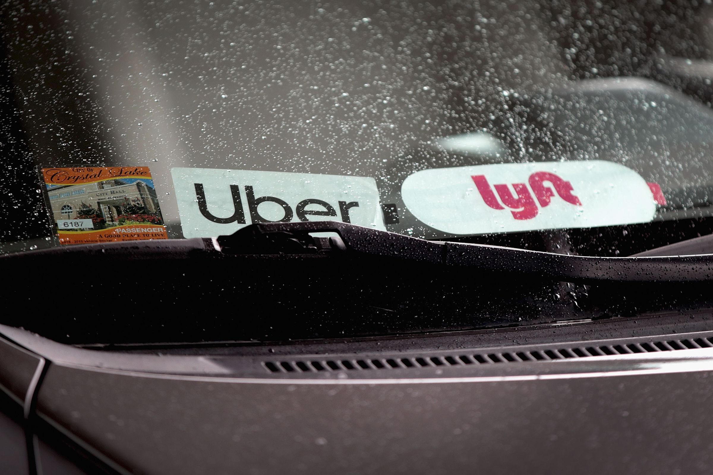 Uber Pushes Back On State Law Requiring Ride Sharing Vehicles To Have Illuminated Signs