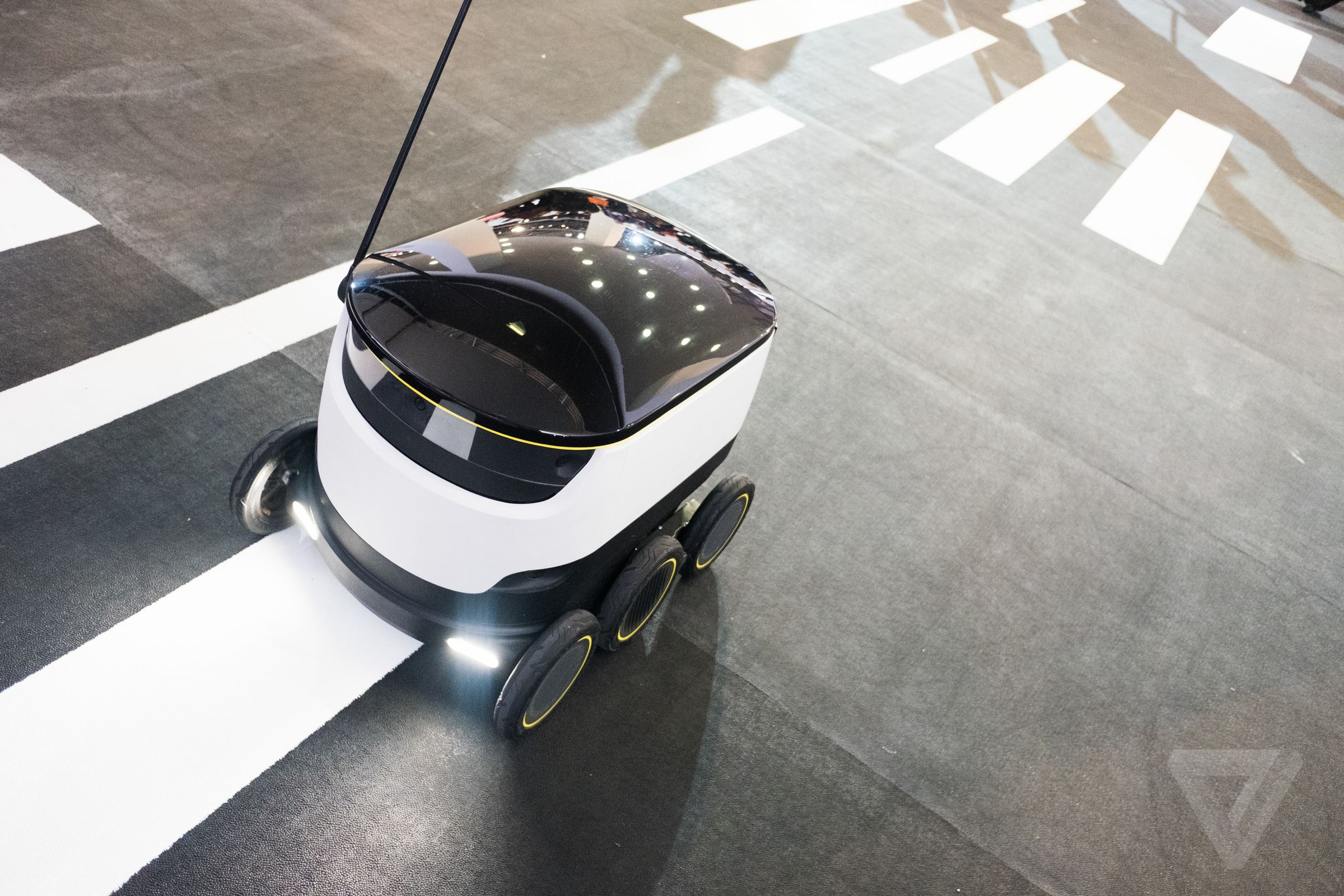 Starship autonomous delivery robot