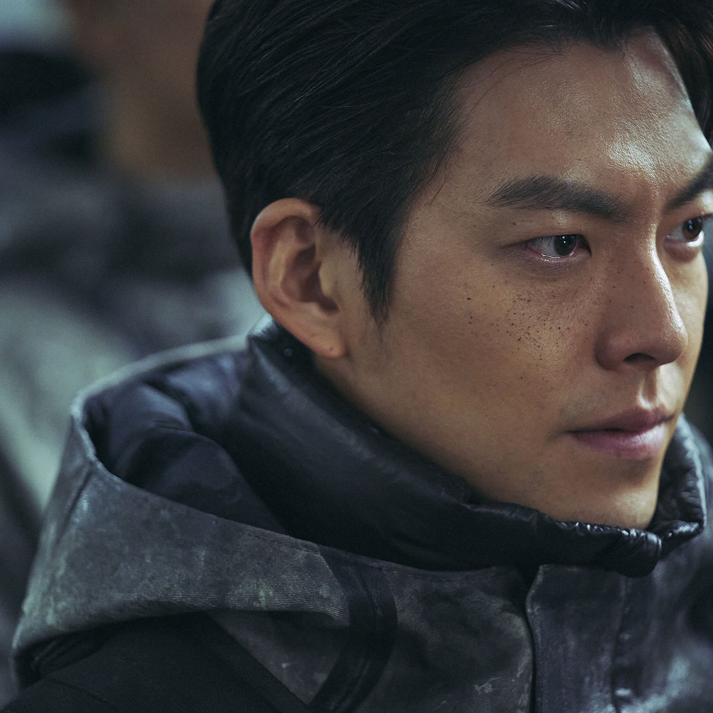 A still photo of Kim Woo-bin in Black Knight.