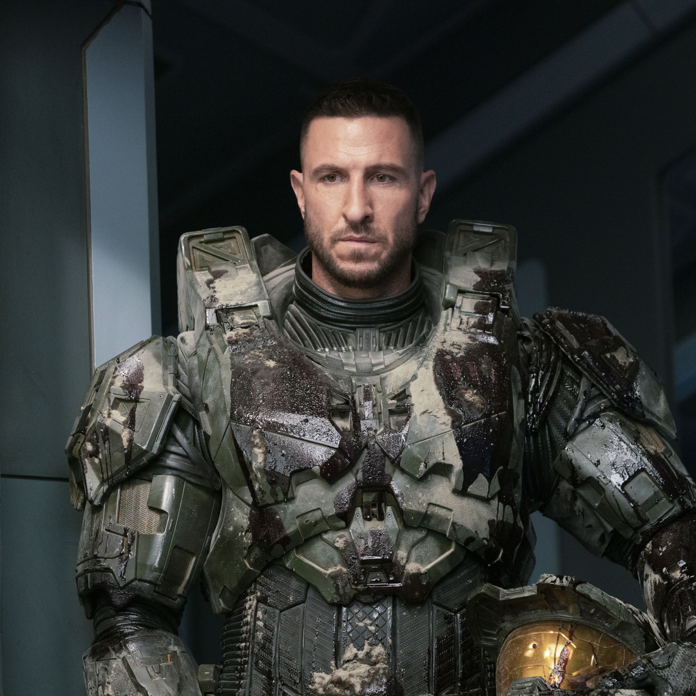 Photo from Halo season 1, episode 6, “Solace,” featuring Pablo Schreiber in the iconic Mjolnir armor.