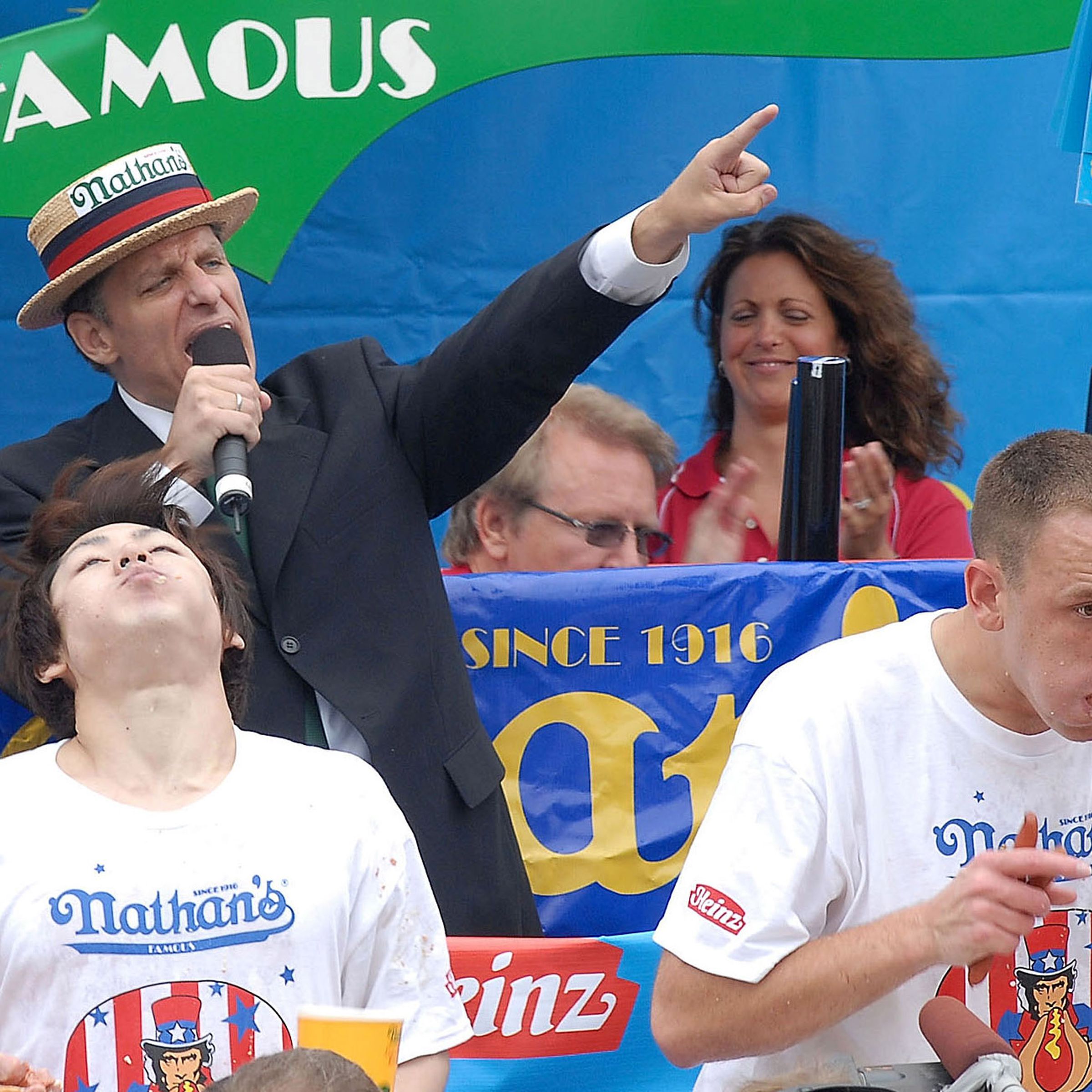 Takeru Kobayashi (L) and Joey Chestnut (R) competed during the 92nd Annual Nathan’s Famous International Hot Dog Eating Contest in 2007.