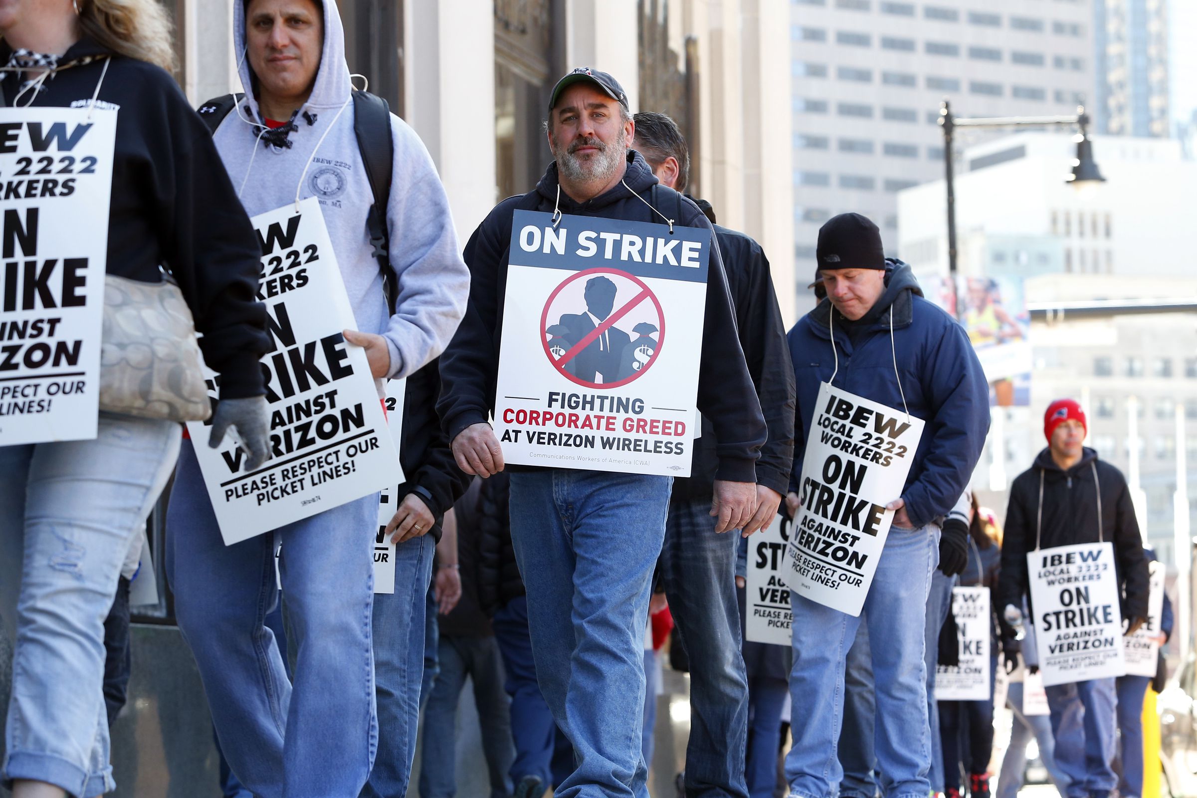 Verizon Workers On Strike