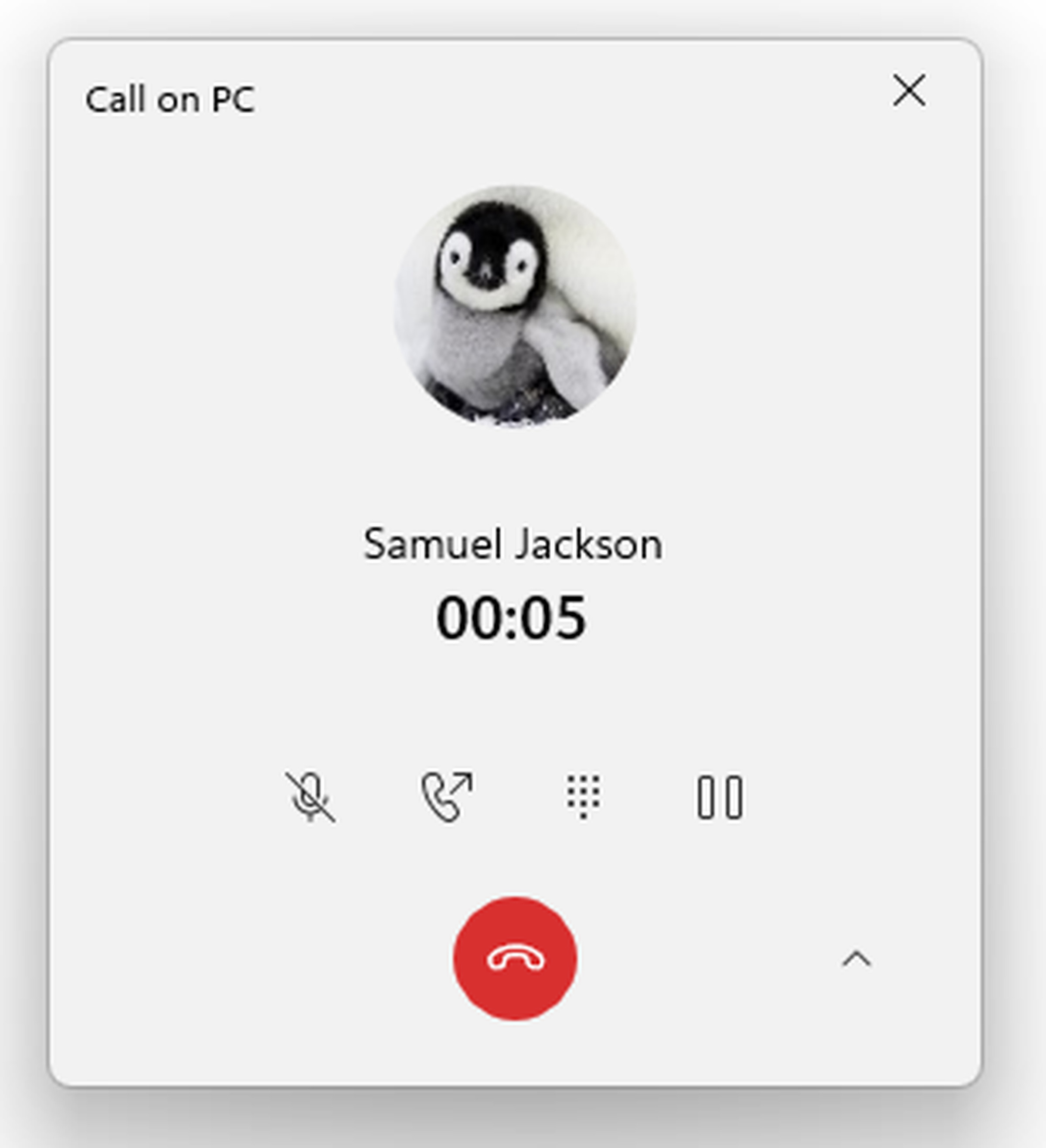 New calling interface for Your Phone on Windows 11.