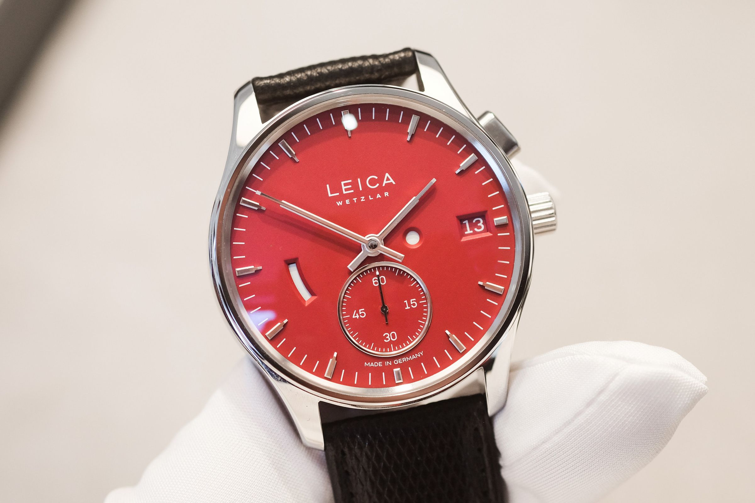Limited edition Leica L1 with red dial