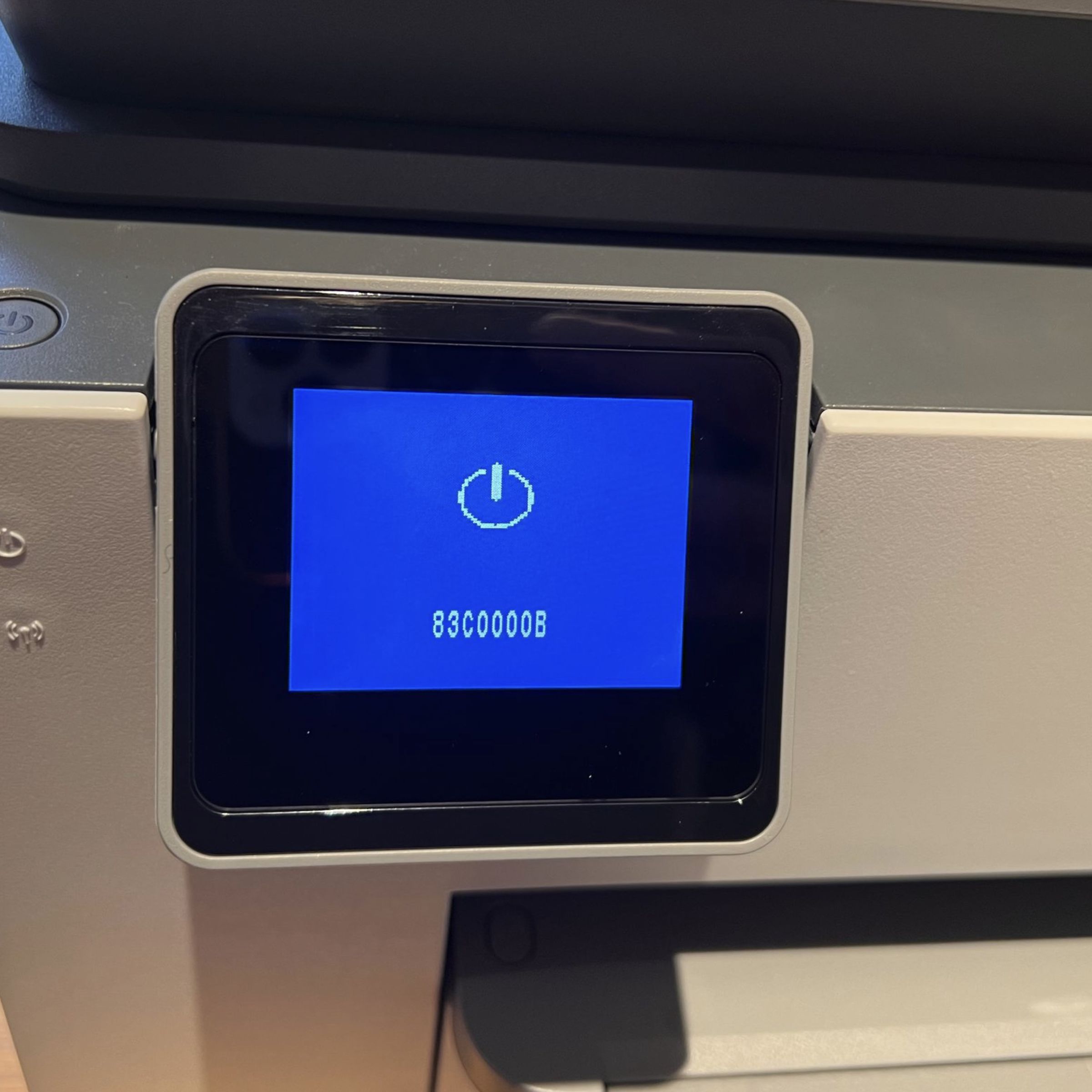 Error code “83C0000B” on the printer’s touchscreen