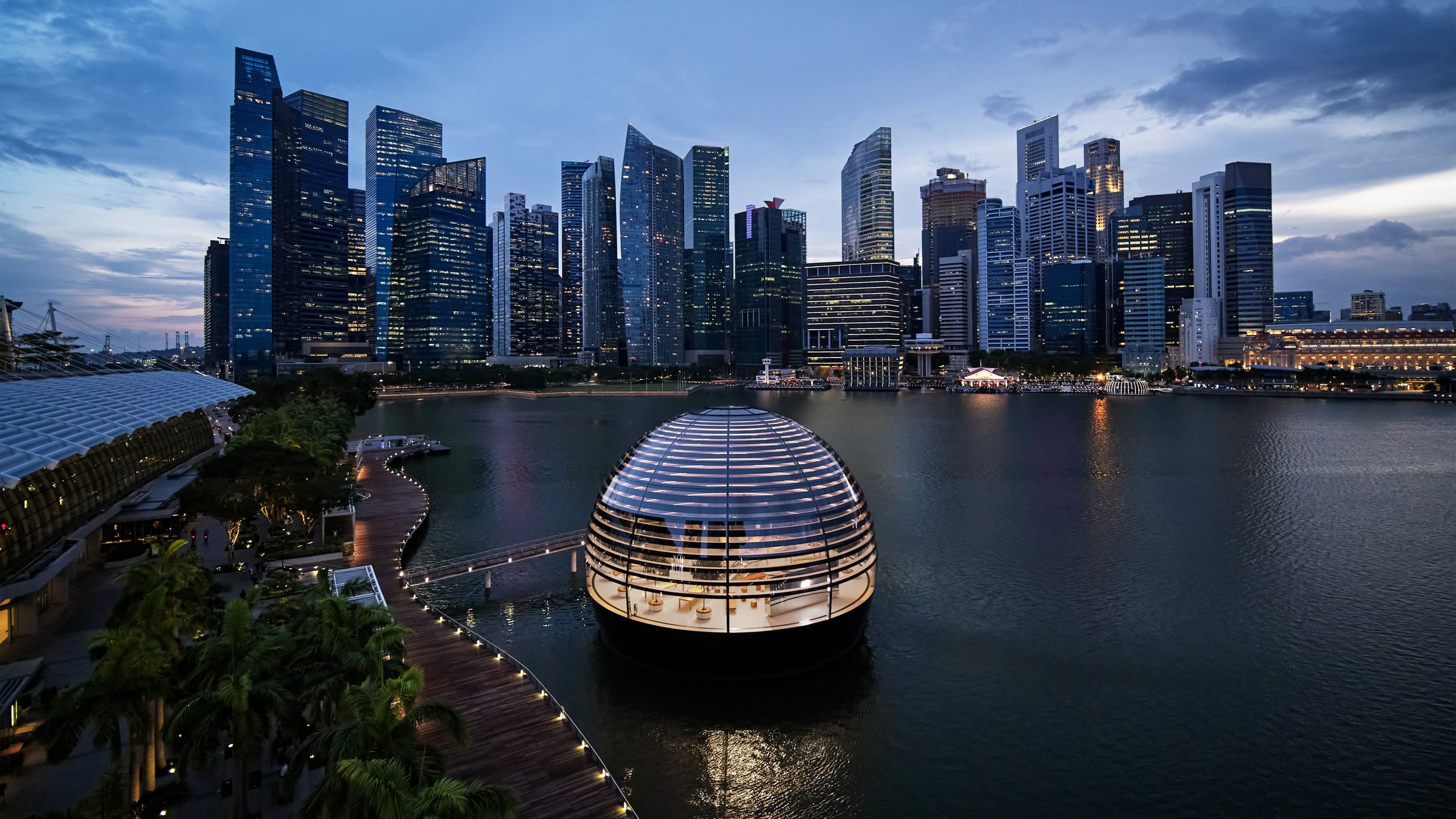 The Apple Marina Bay Sands is the company’s third store in the city-state of Singapore. 