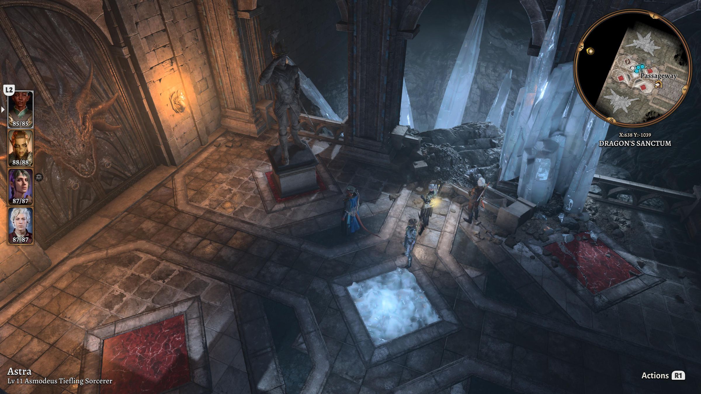 Screenshot from Baldur’s Gate 3 featuring a zoomed out view of a dungeon including a large statue of Balduran guarding a large door embossed with a stone dragon head.