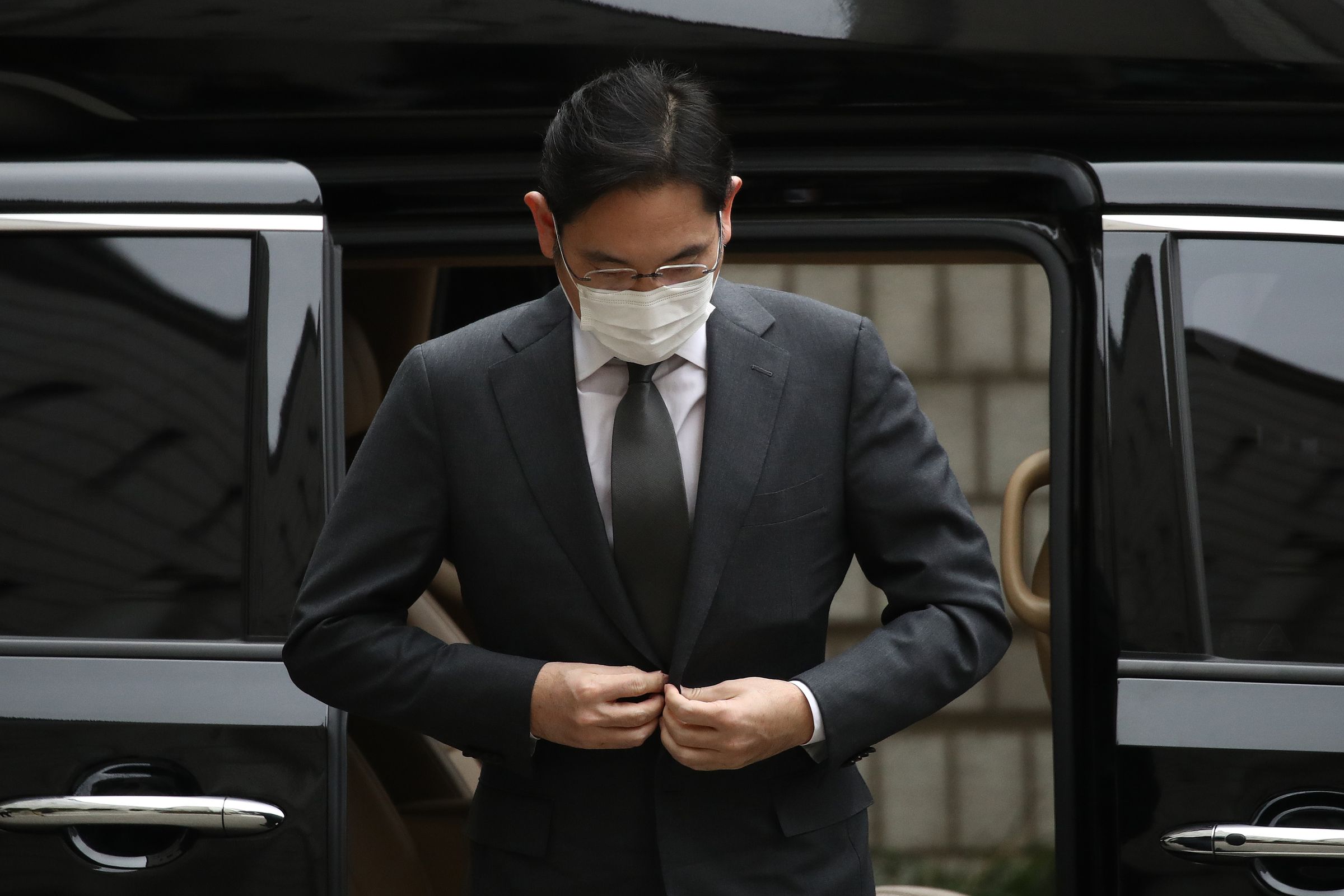 Samsung Heir Jay Y. Lee Appears At Court For Corruption Retrial