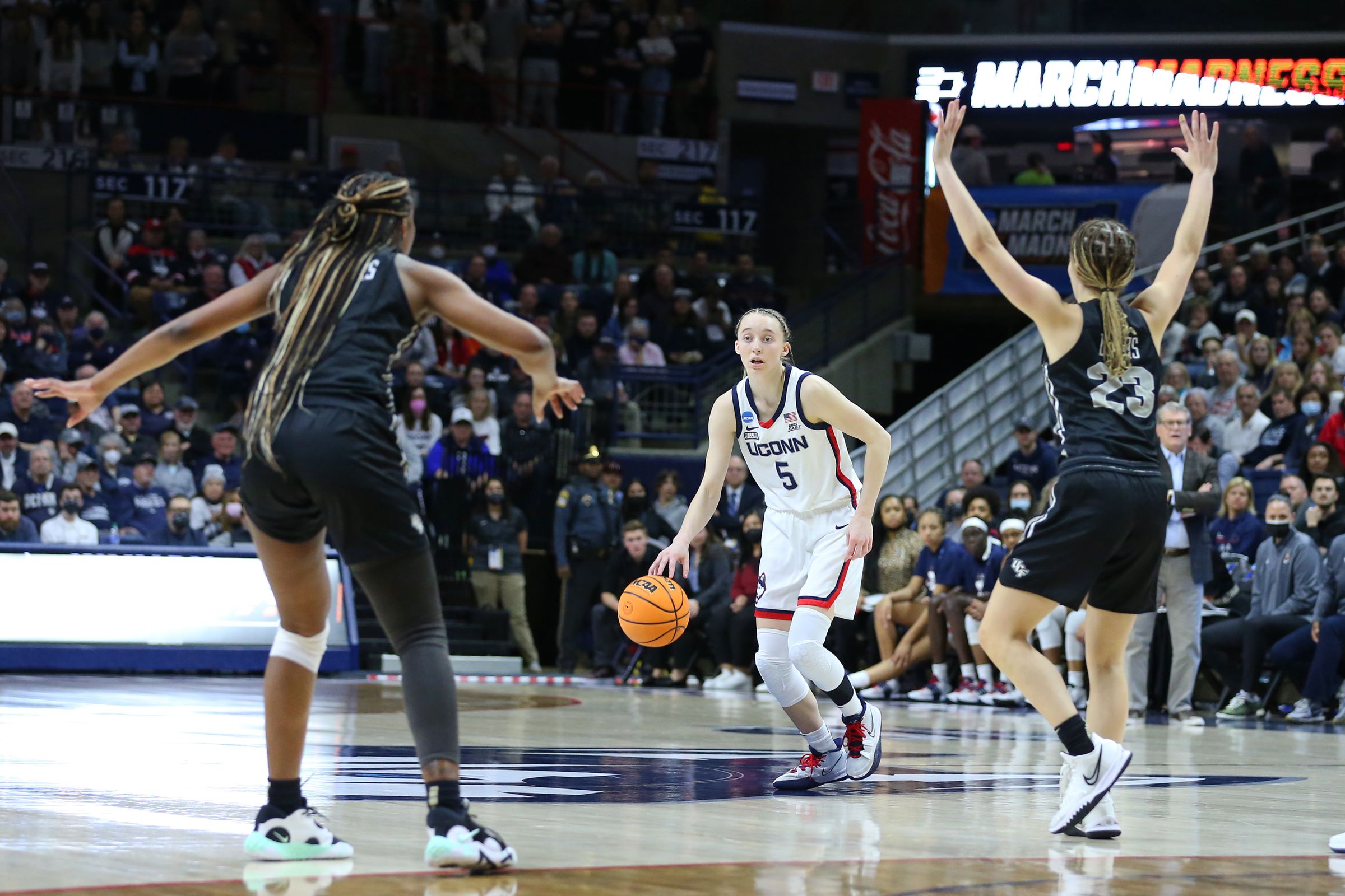 NCAA BASKETBALL: MAR 21 Div I Womens Championship - Second Round - UCF at UConn